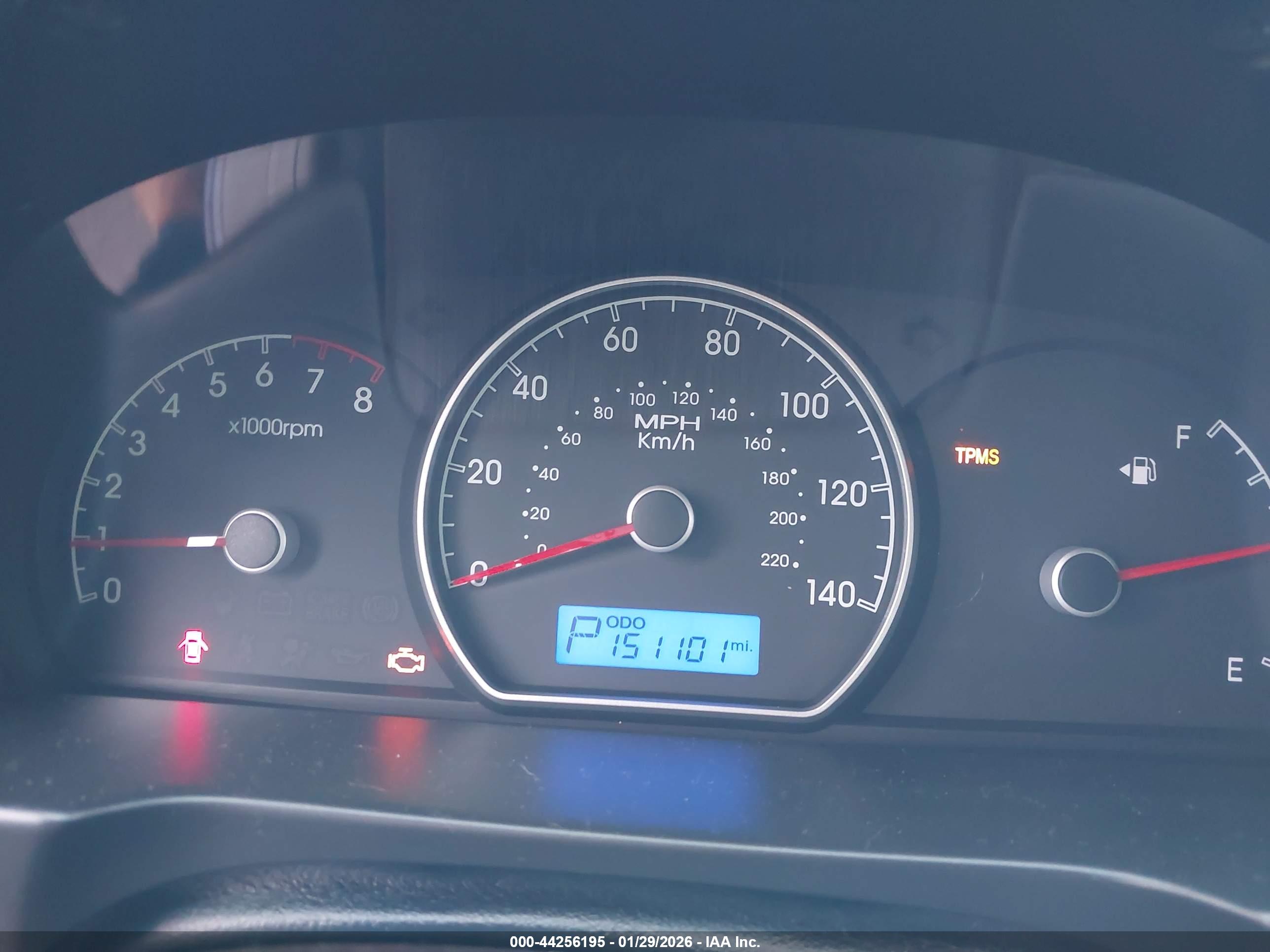 HYUNDAI ELANTRA image 7