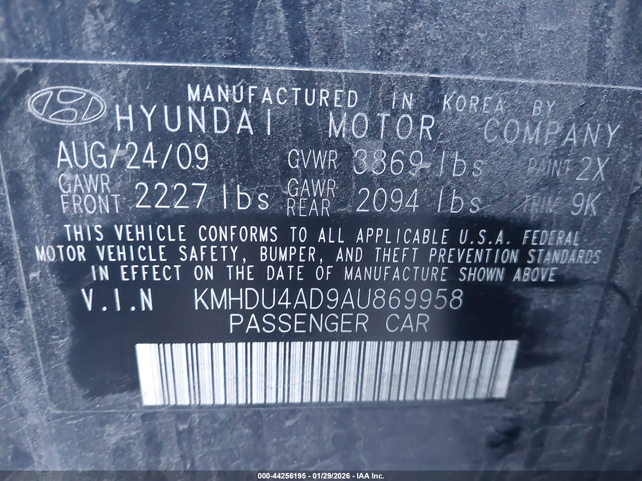 HYUNDAI ELANTRA image 9