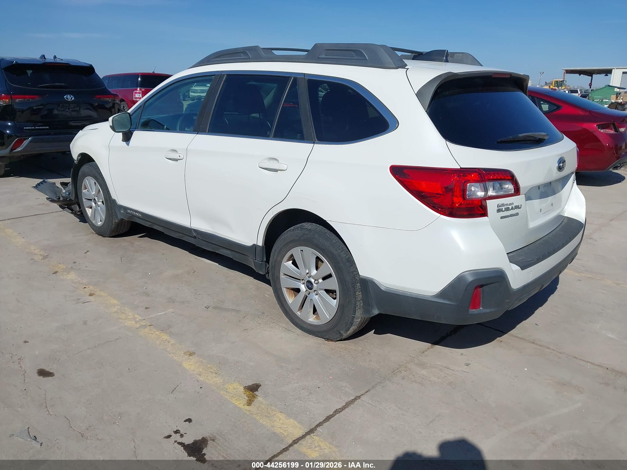 SUBARU OUTBACK image 3