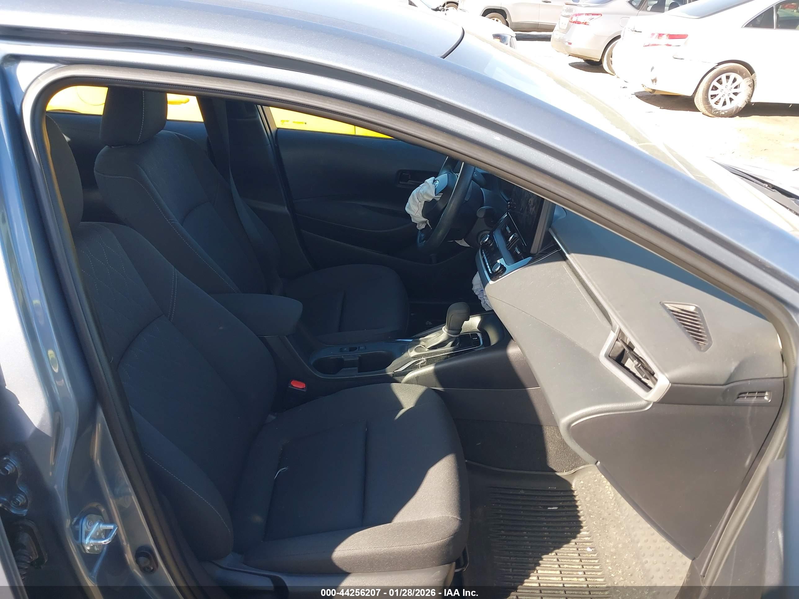 TOYOTA COROLLA image 5