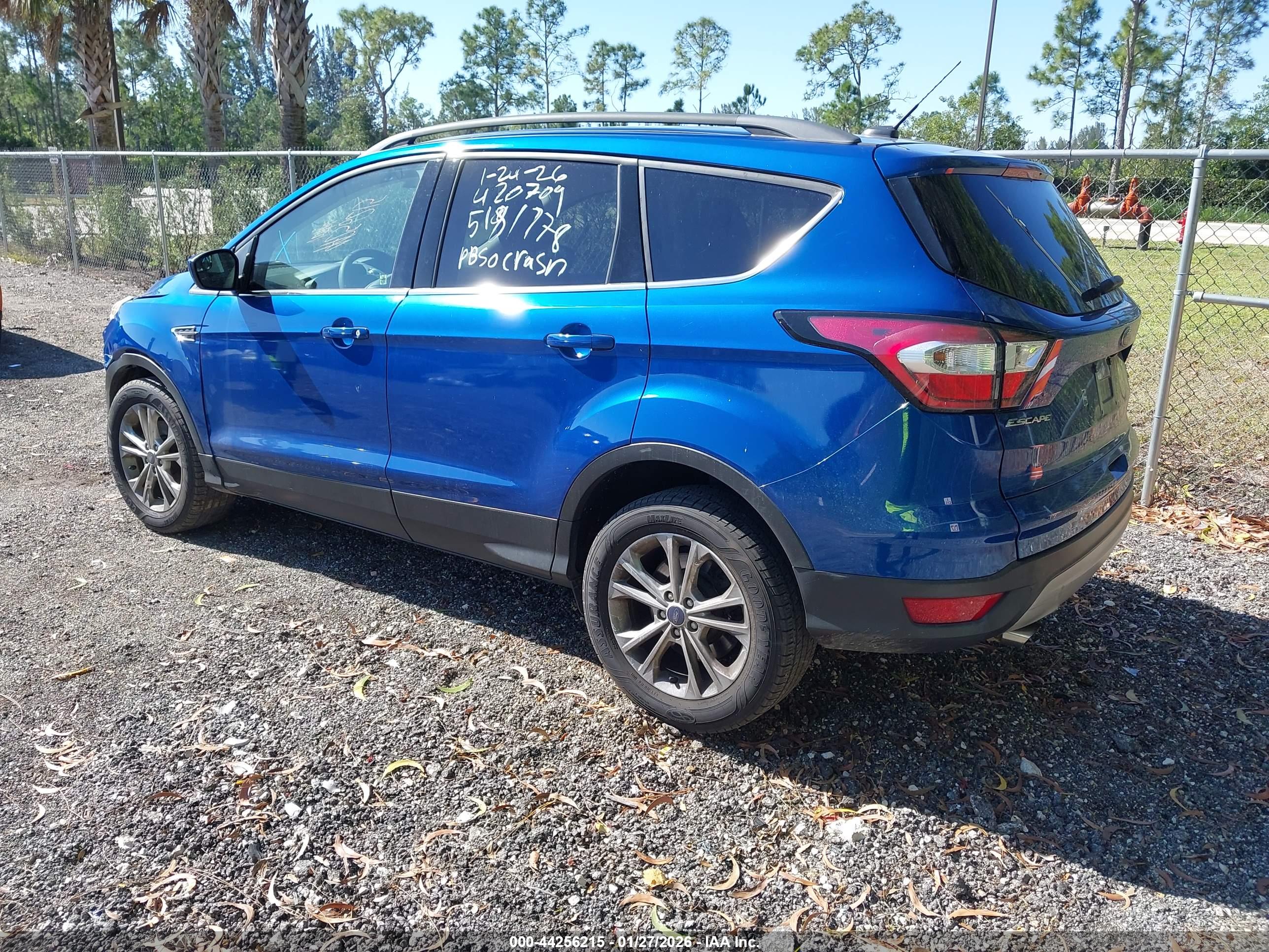 FORD ESCAPE image 3