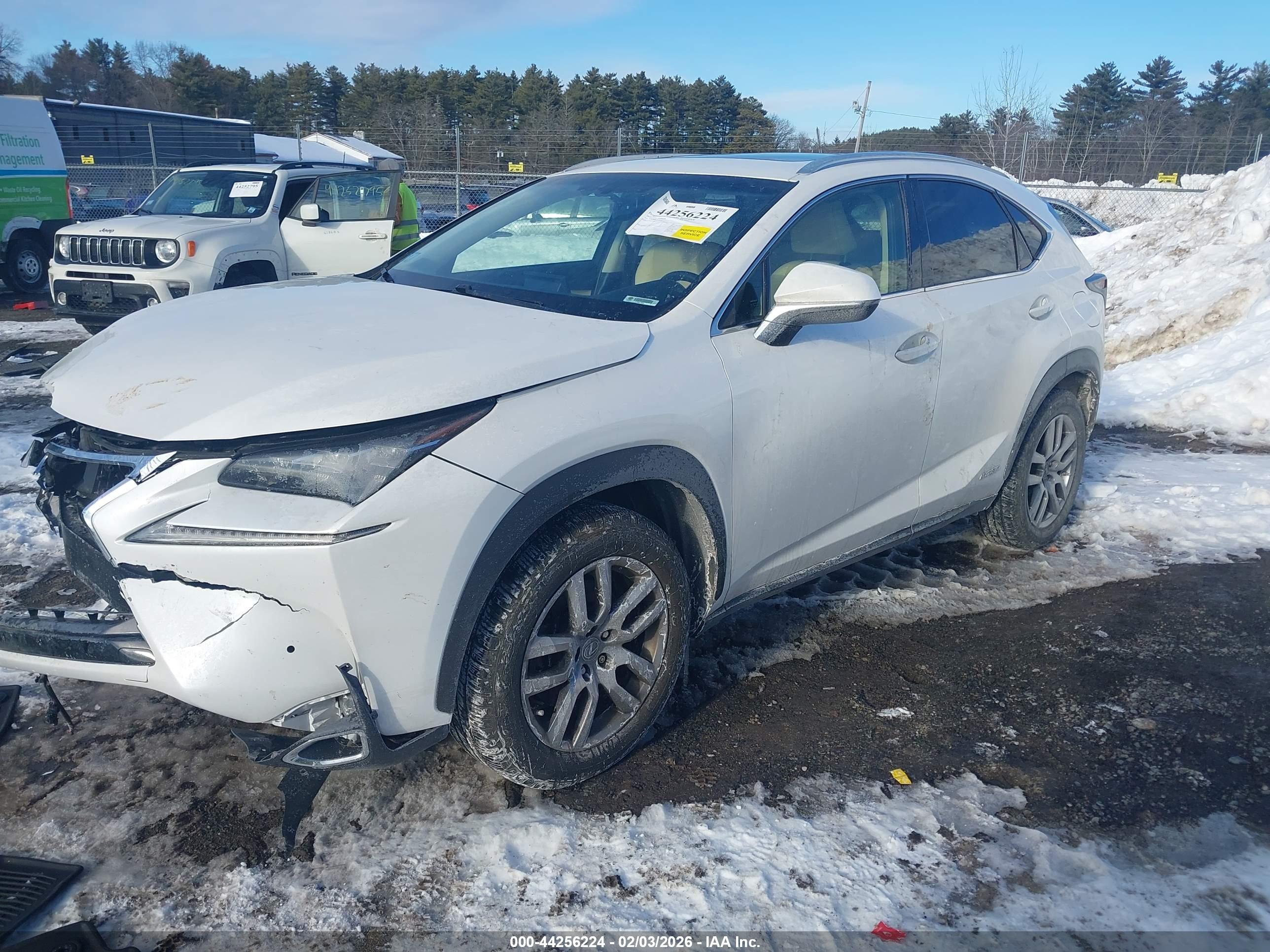 LEXUS NX image 2