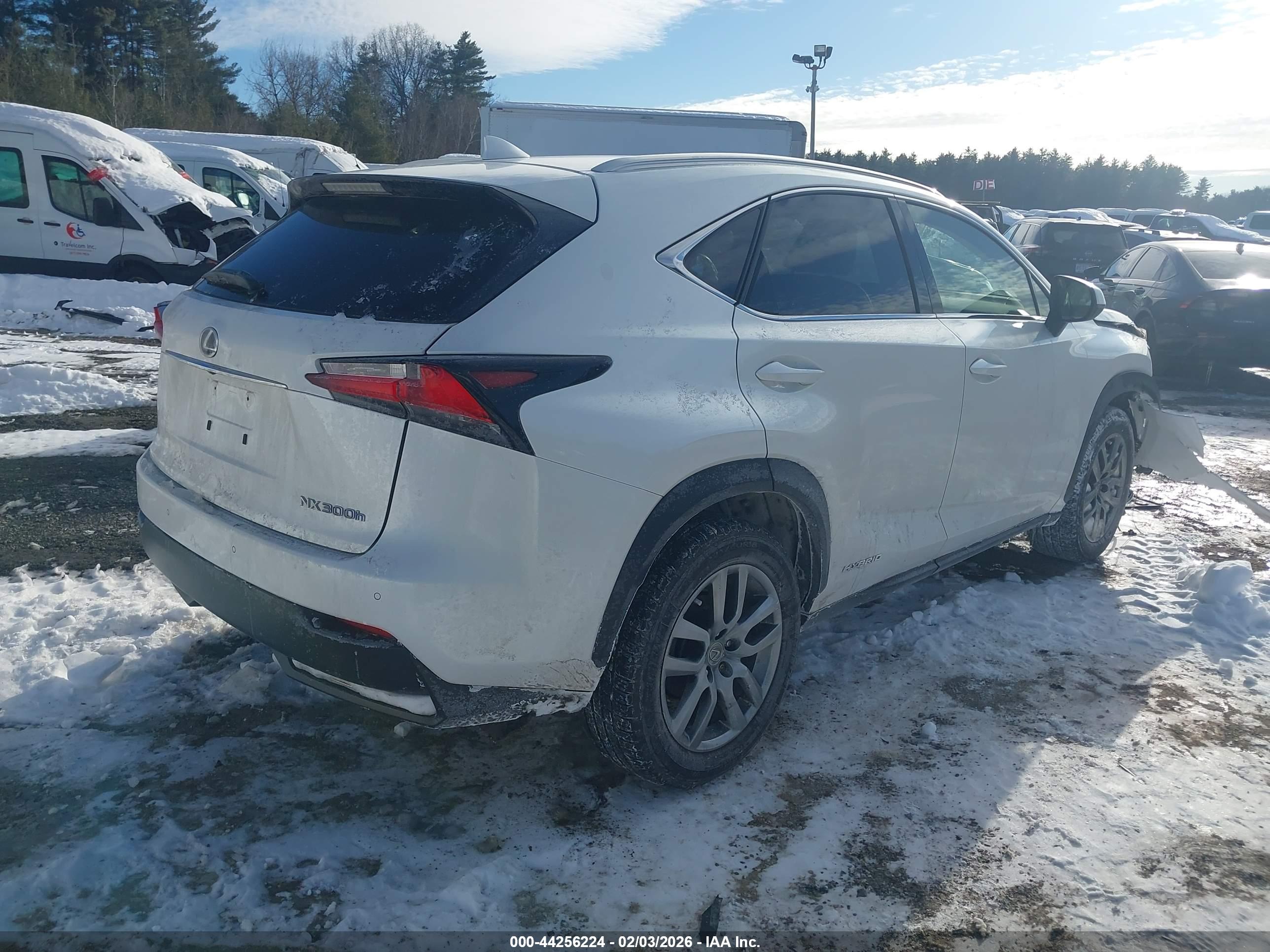 LEXUS NX image 4