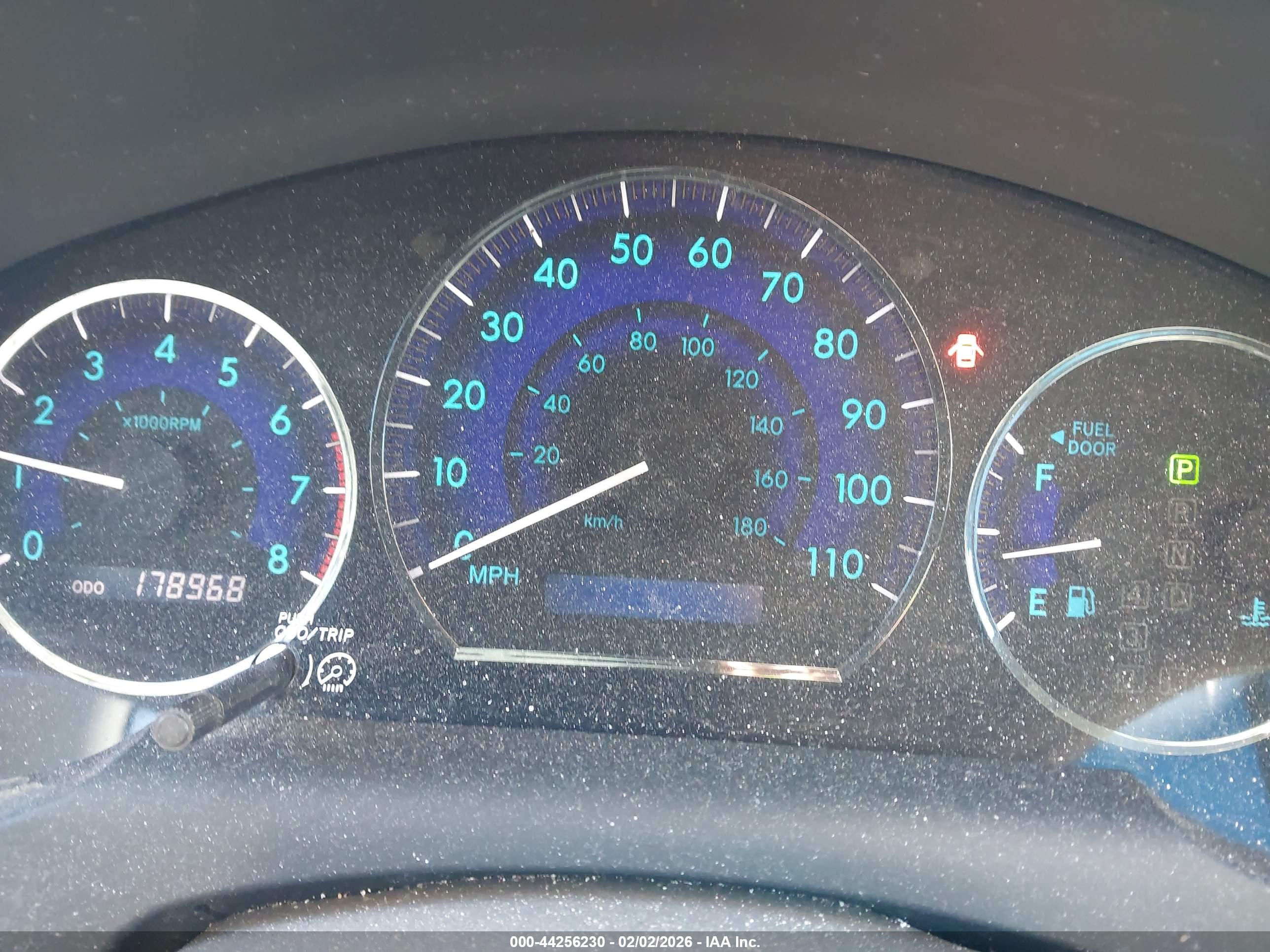 TOYOTA SIENNA image 7