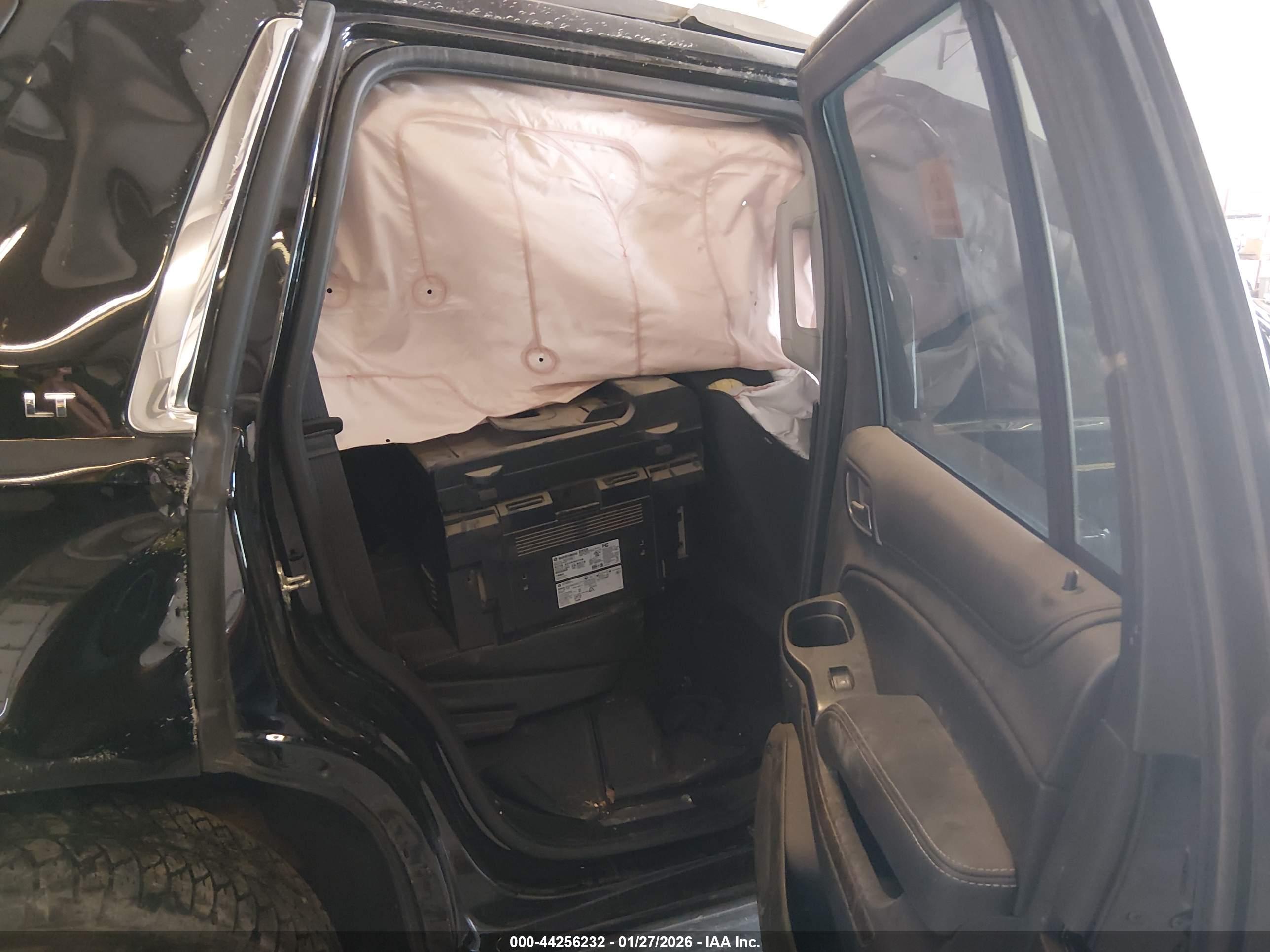 CHEVROLET TAHOE image 8
