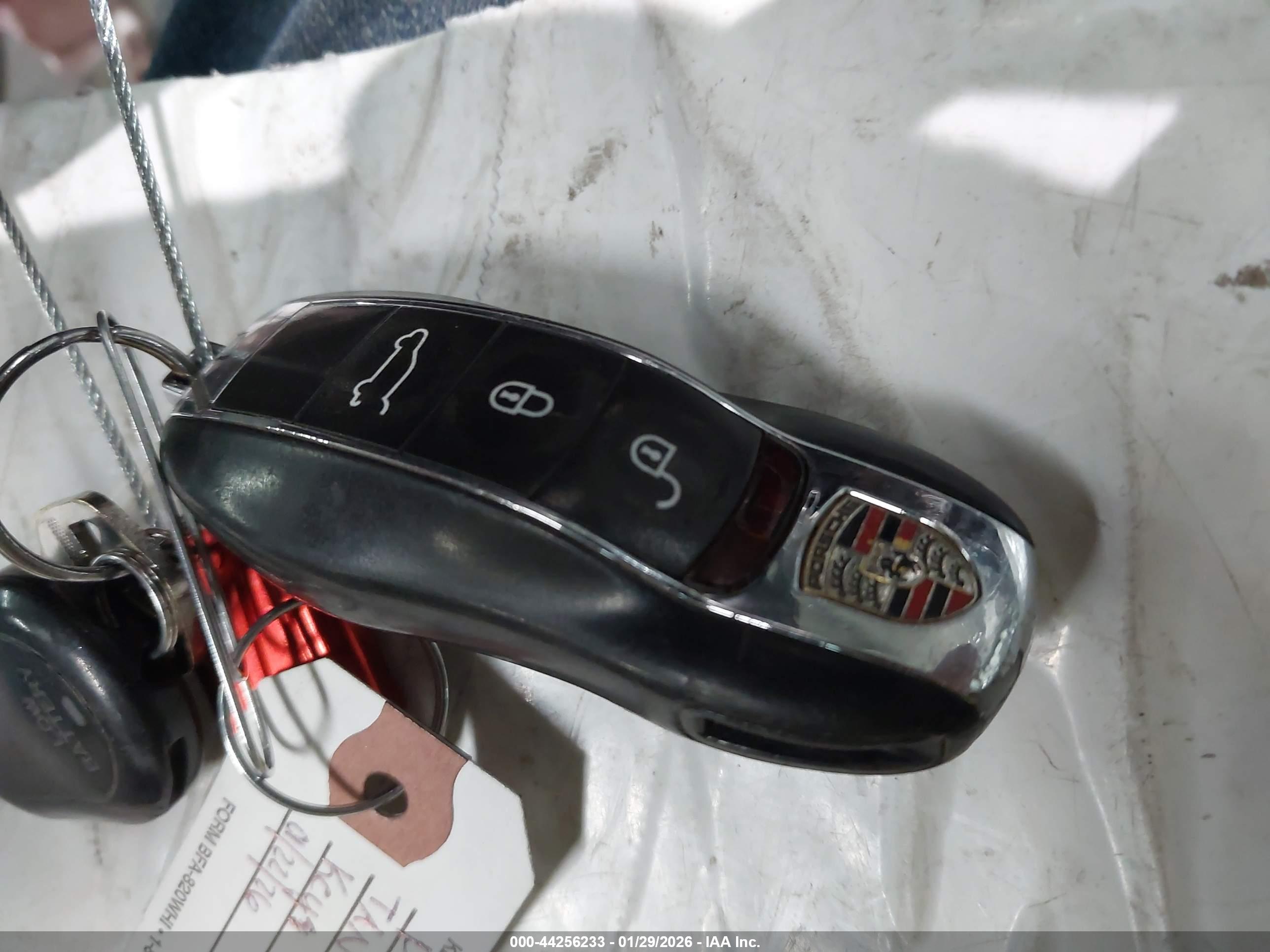 PORSCHE CAYENNE image 11