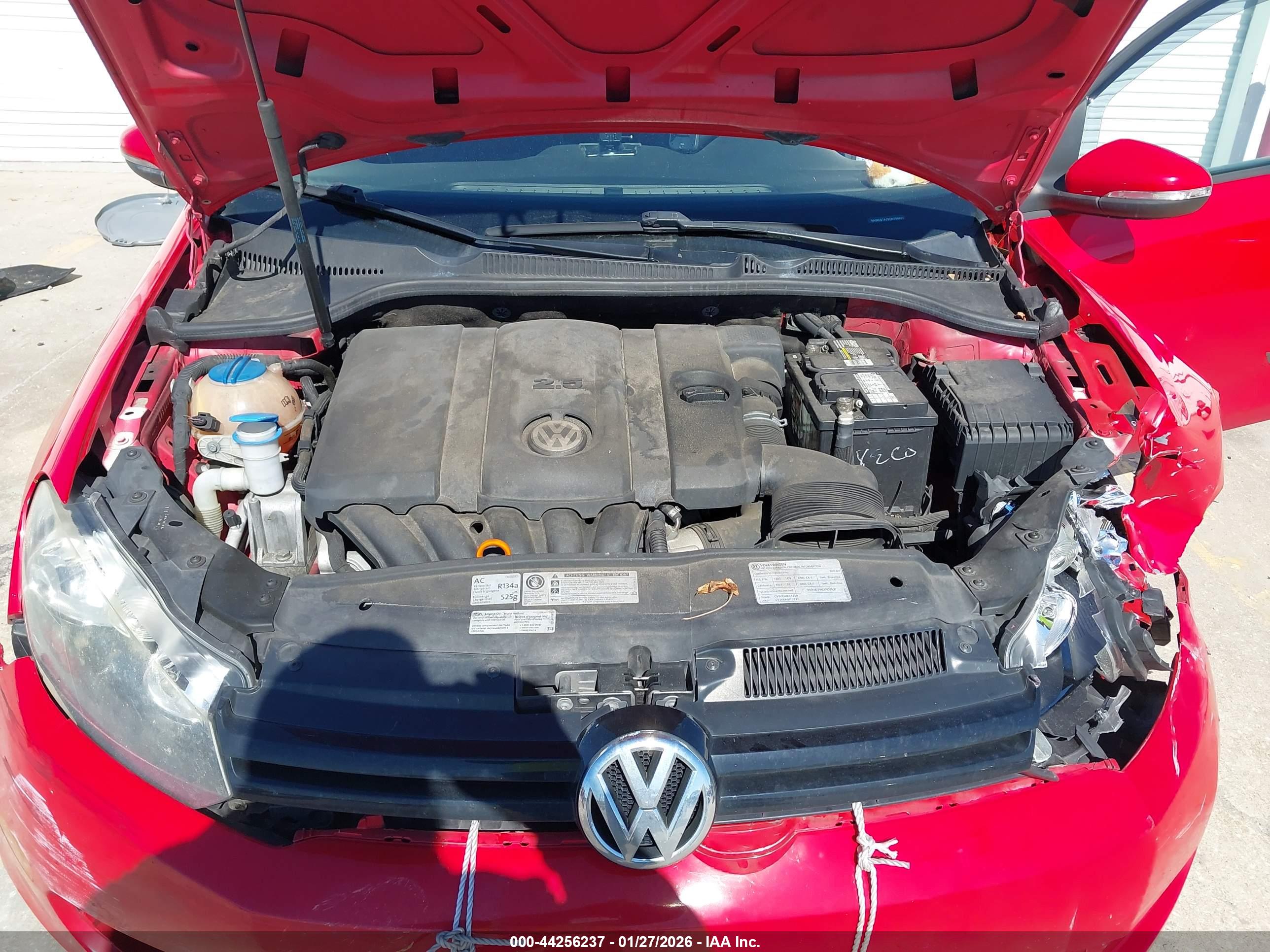 VOLKSWAGEN GOLF image 10