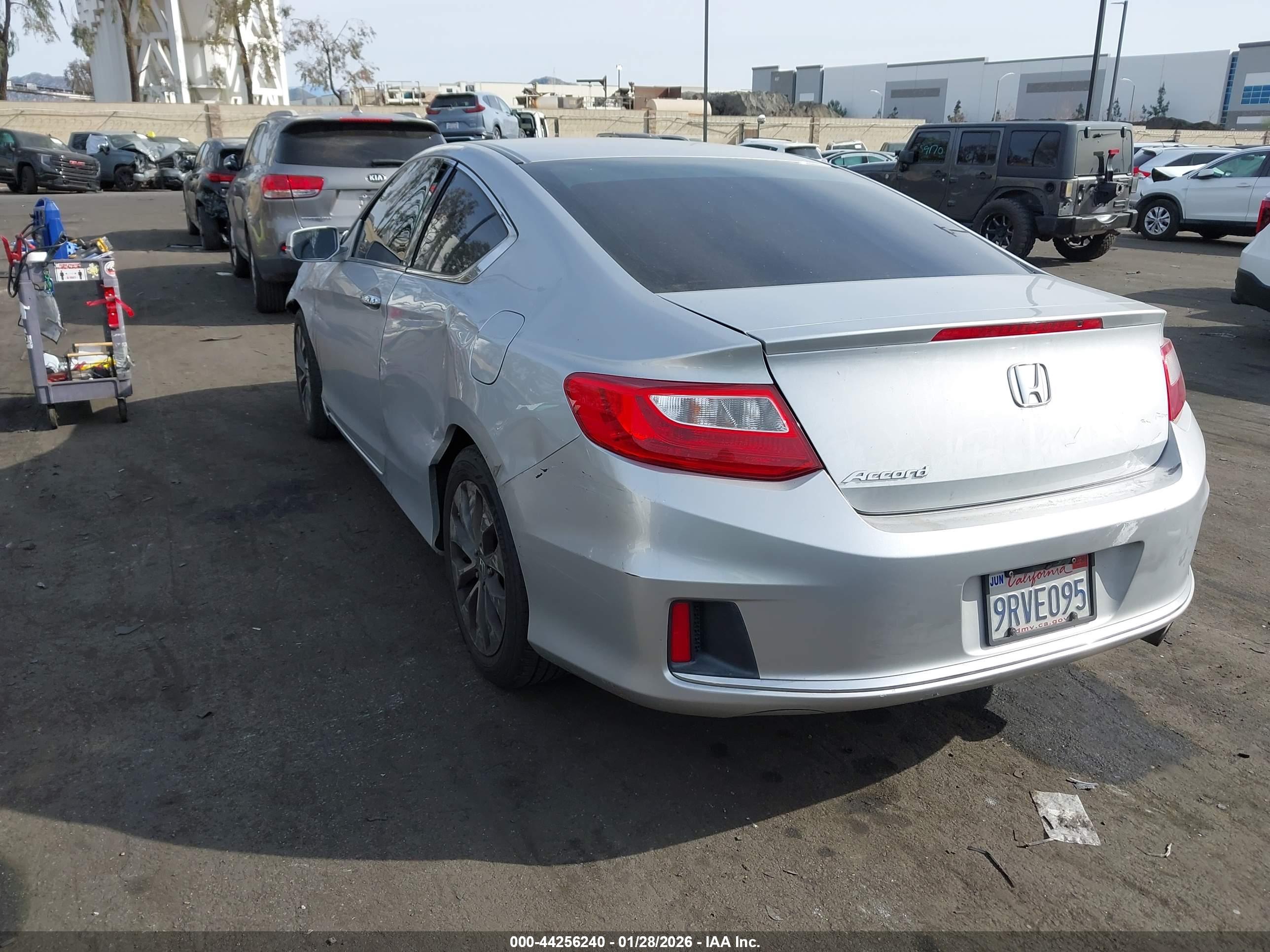 HONDA ACCORD image 3