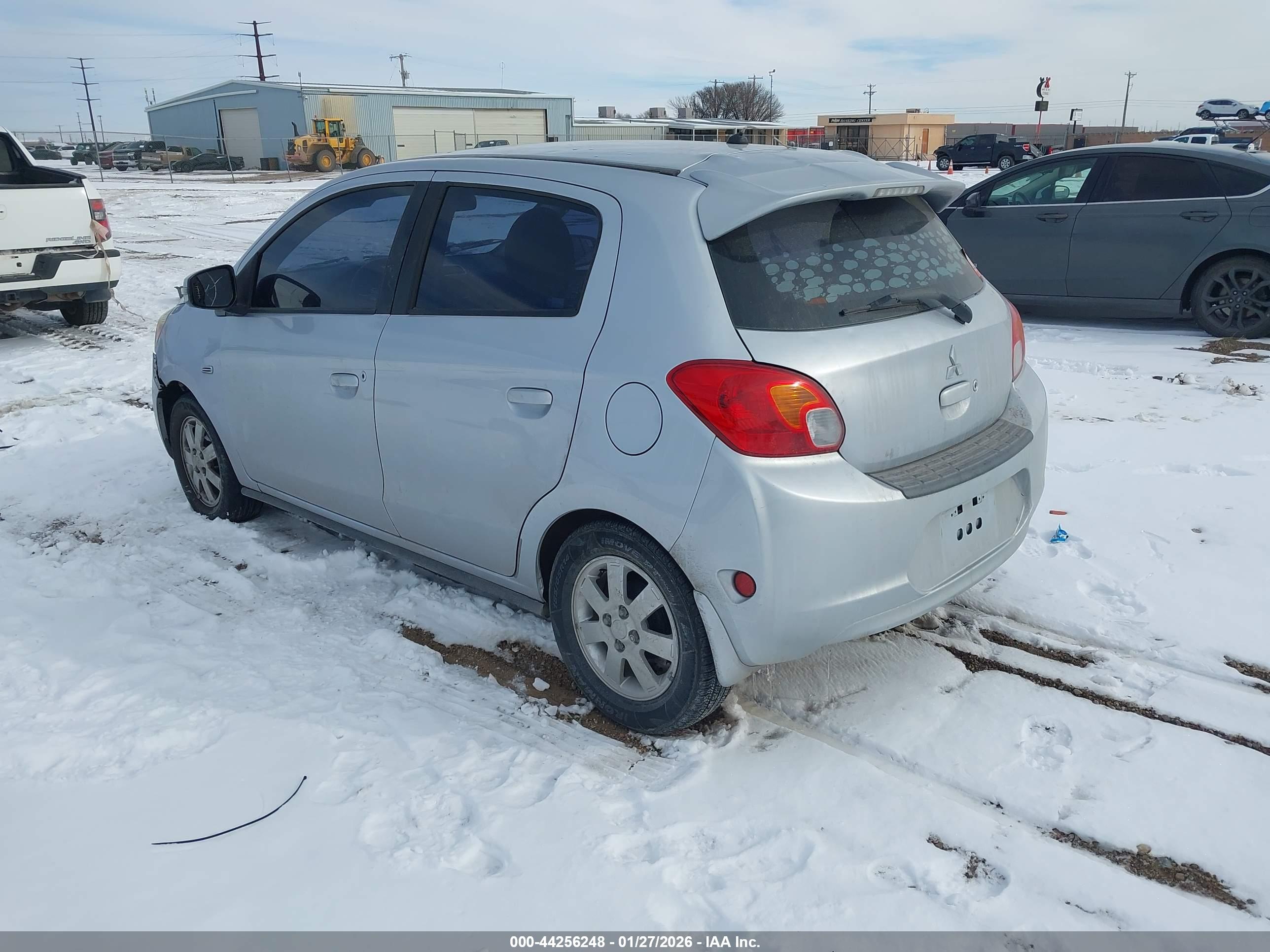 MITSUBISHI MIRAGE image 3