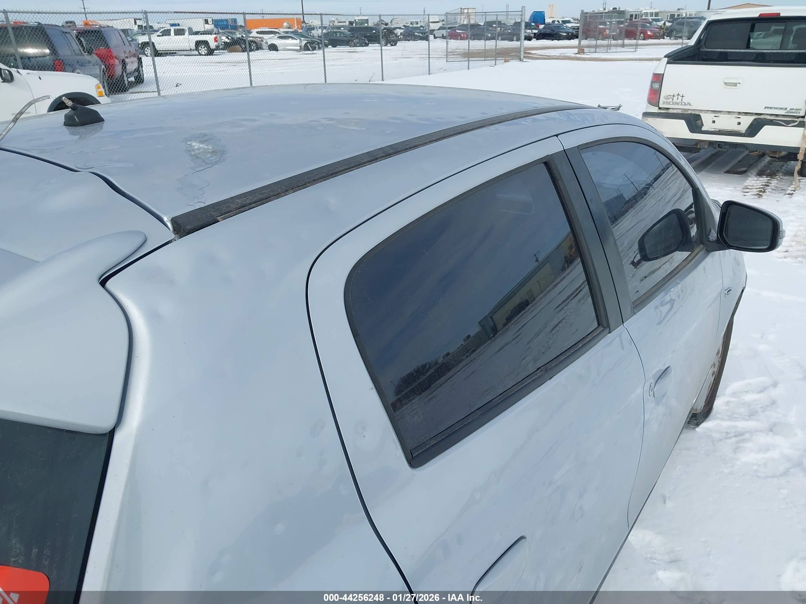 MITSUBISHI MIRAGE image 6