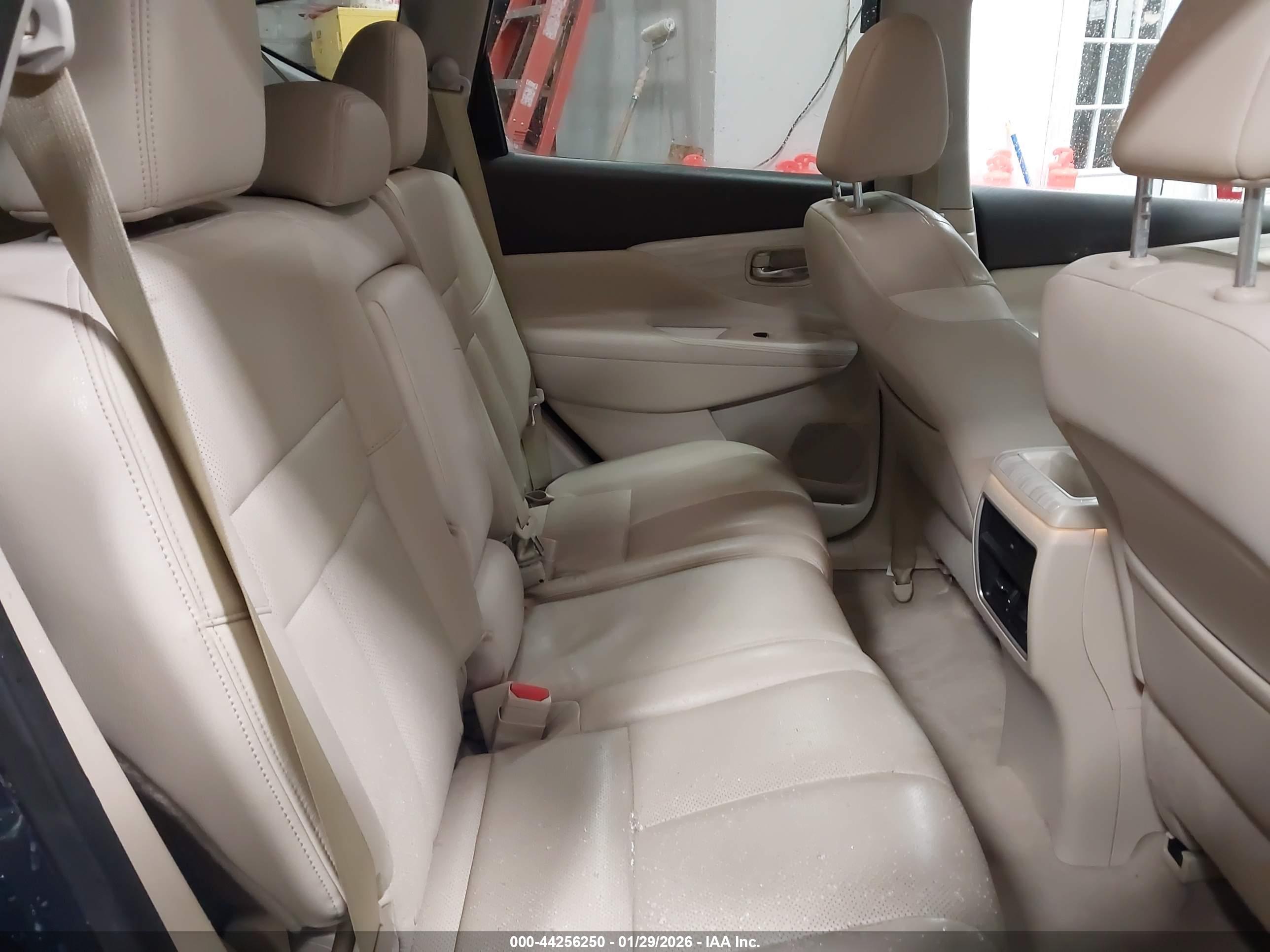 NISSAN MURANO image 8