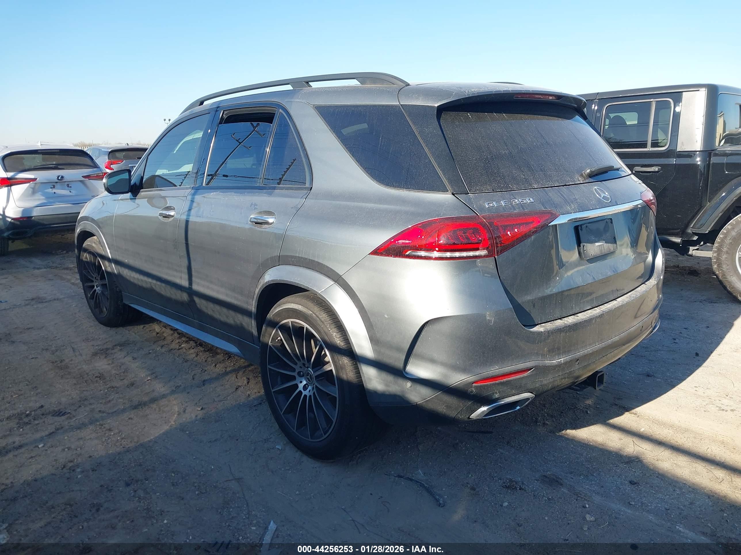 MERCEDES-BENZ GLE image 3