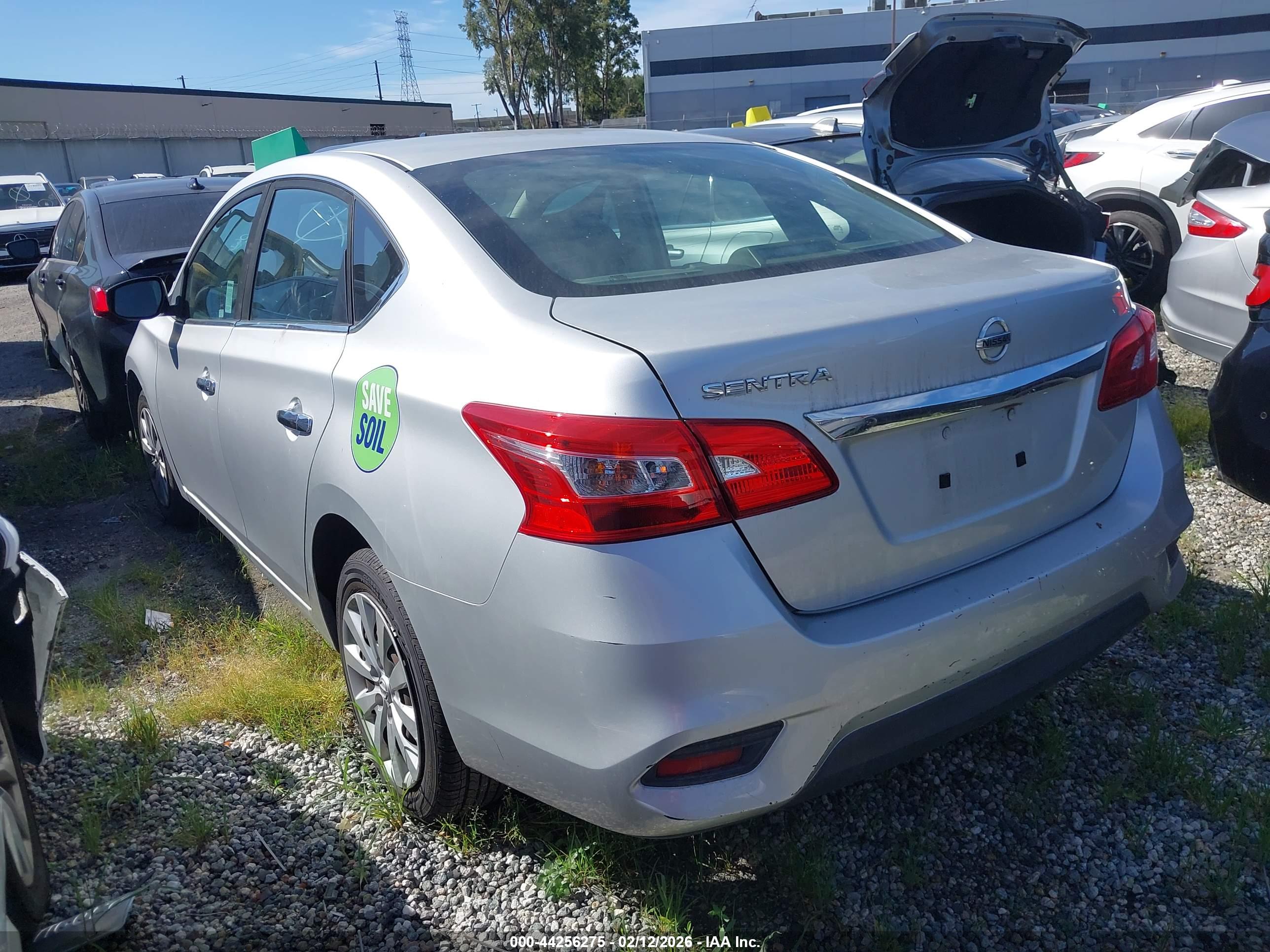 NISSAN SENTRA image 3
