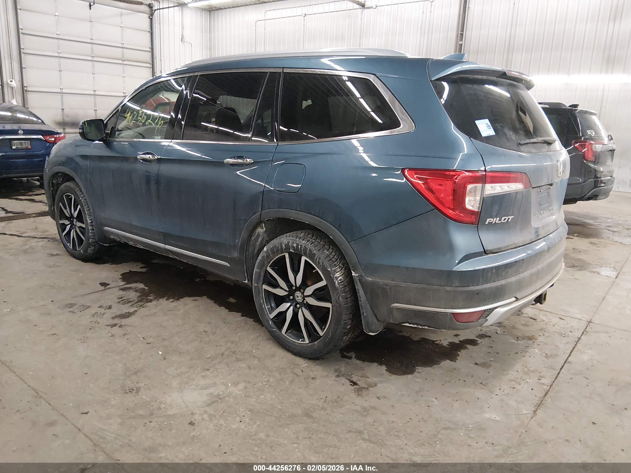HONDA PILOT image 3