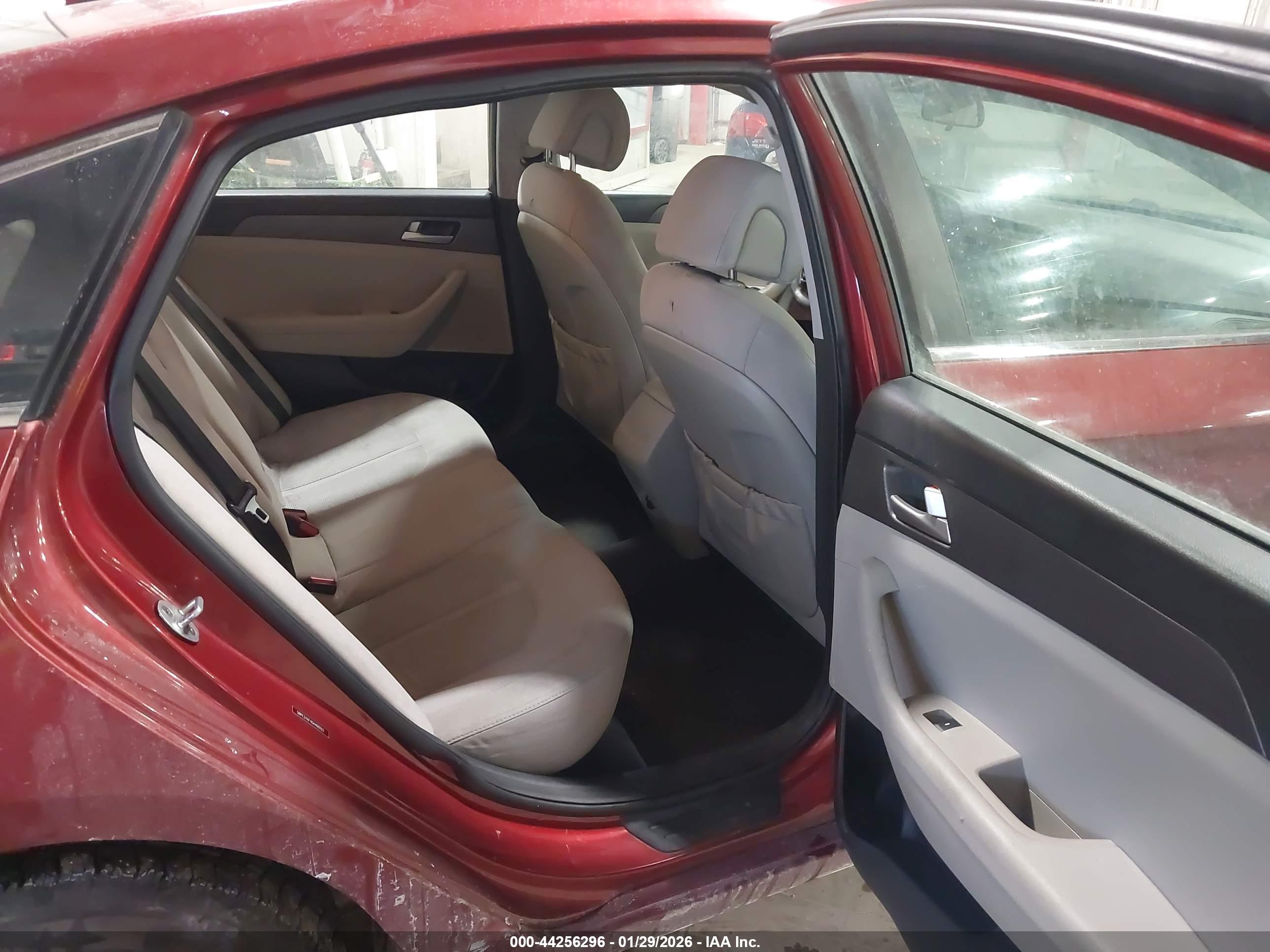 HYUNDAI SONATA image 8