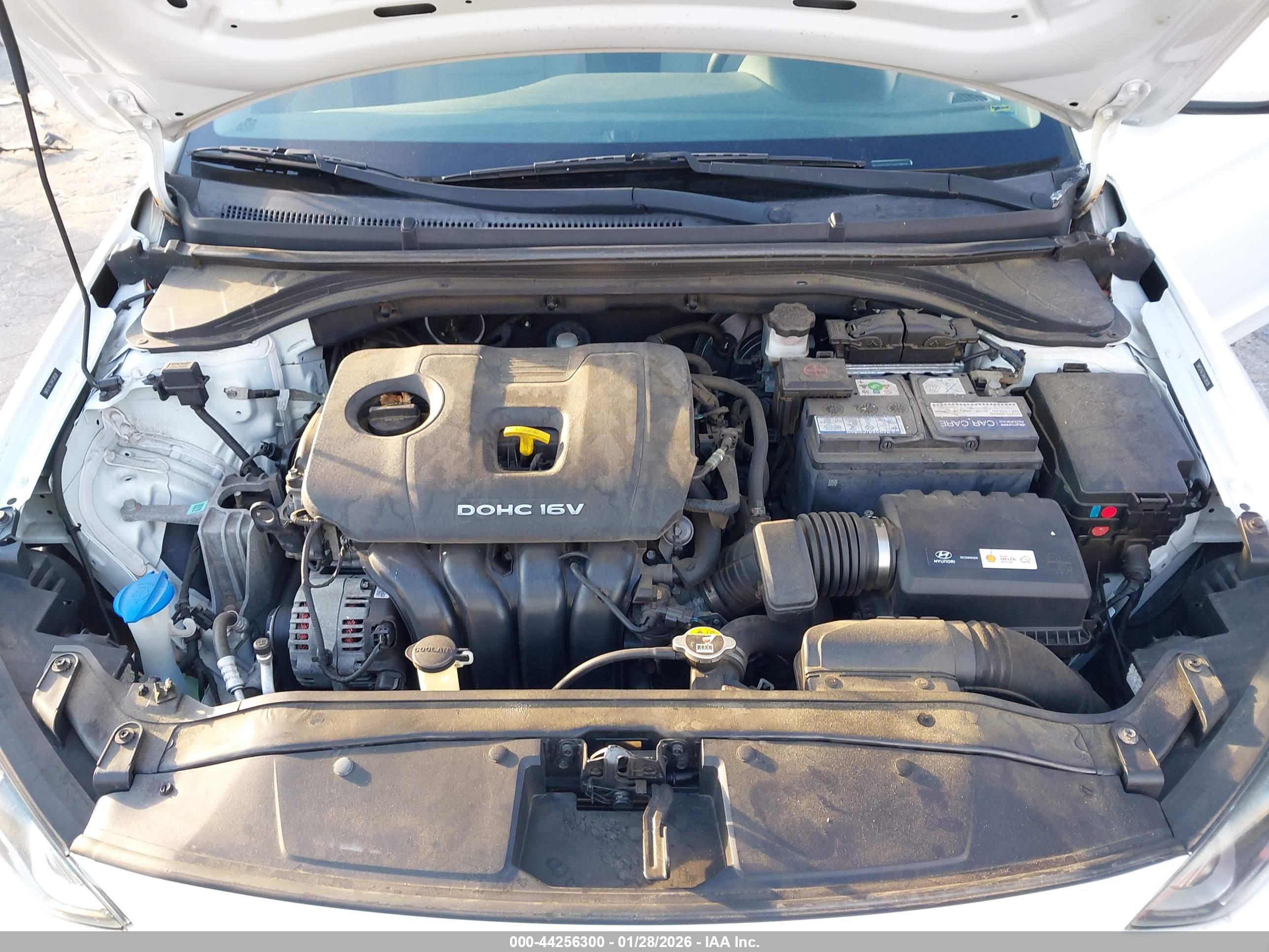 HYUNDAI ELANTRA image 10
