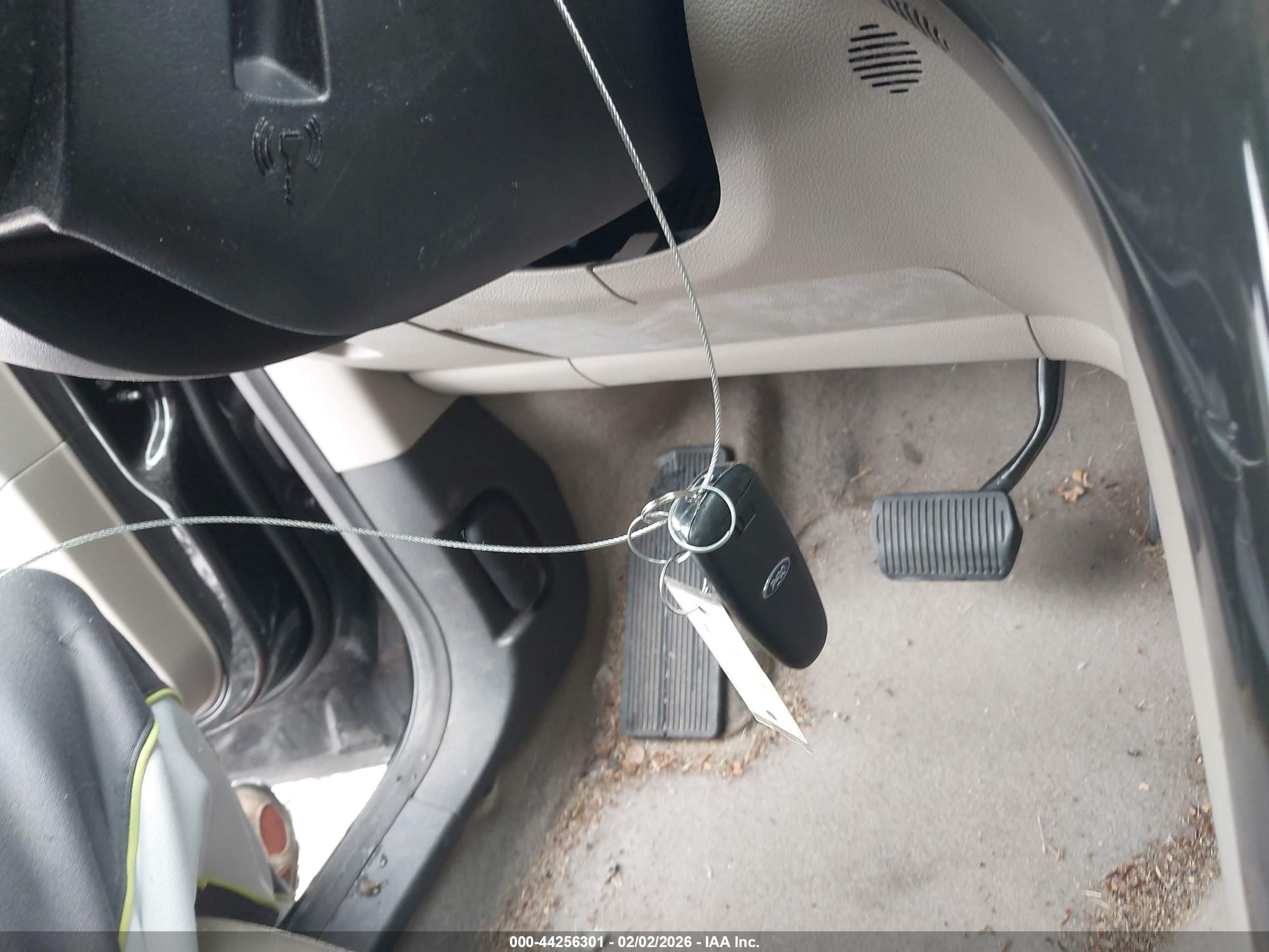 FORD ESCAPE image 11