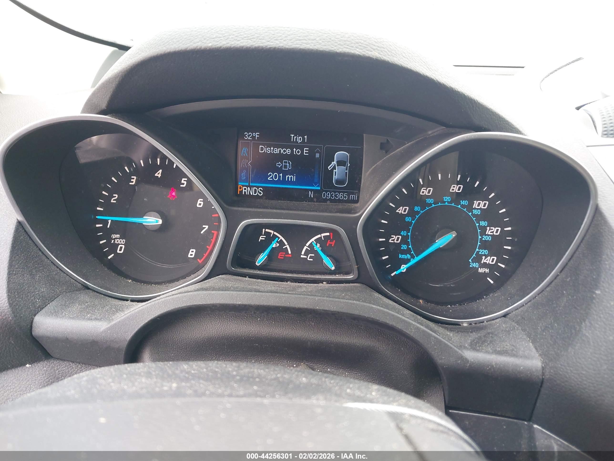 FORD ESCAPE image 7