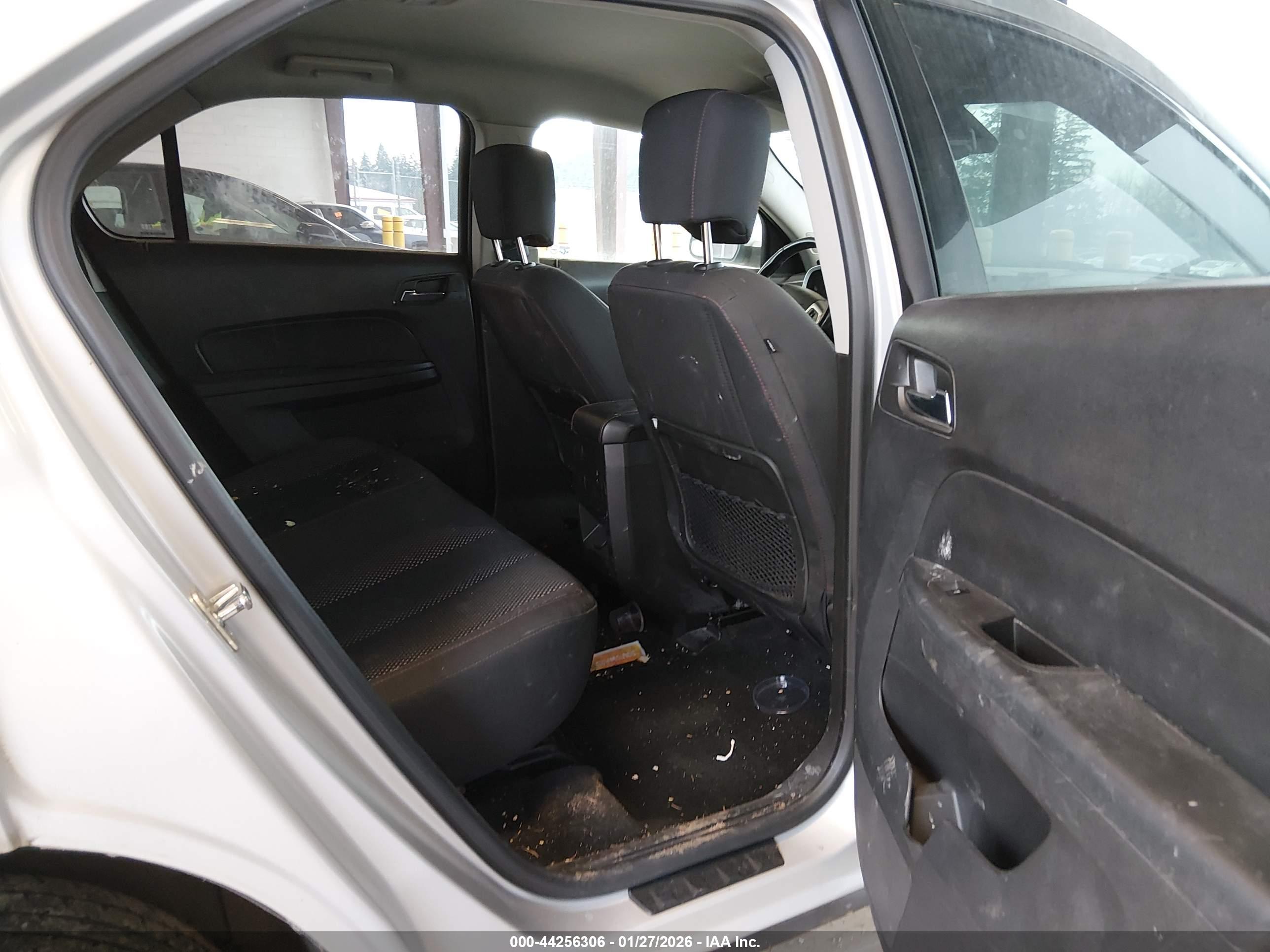 CHEVROLET EQUINOX image 8