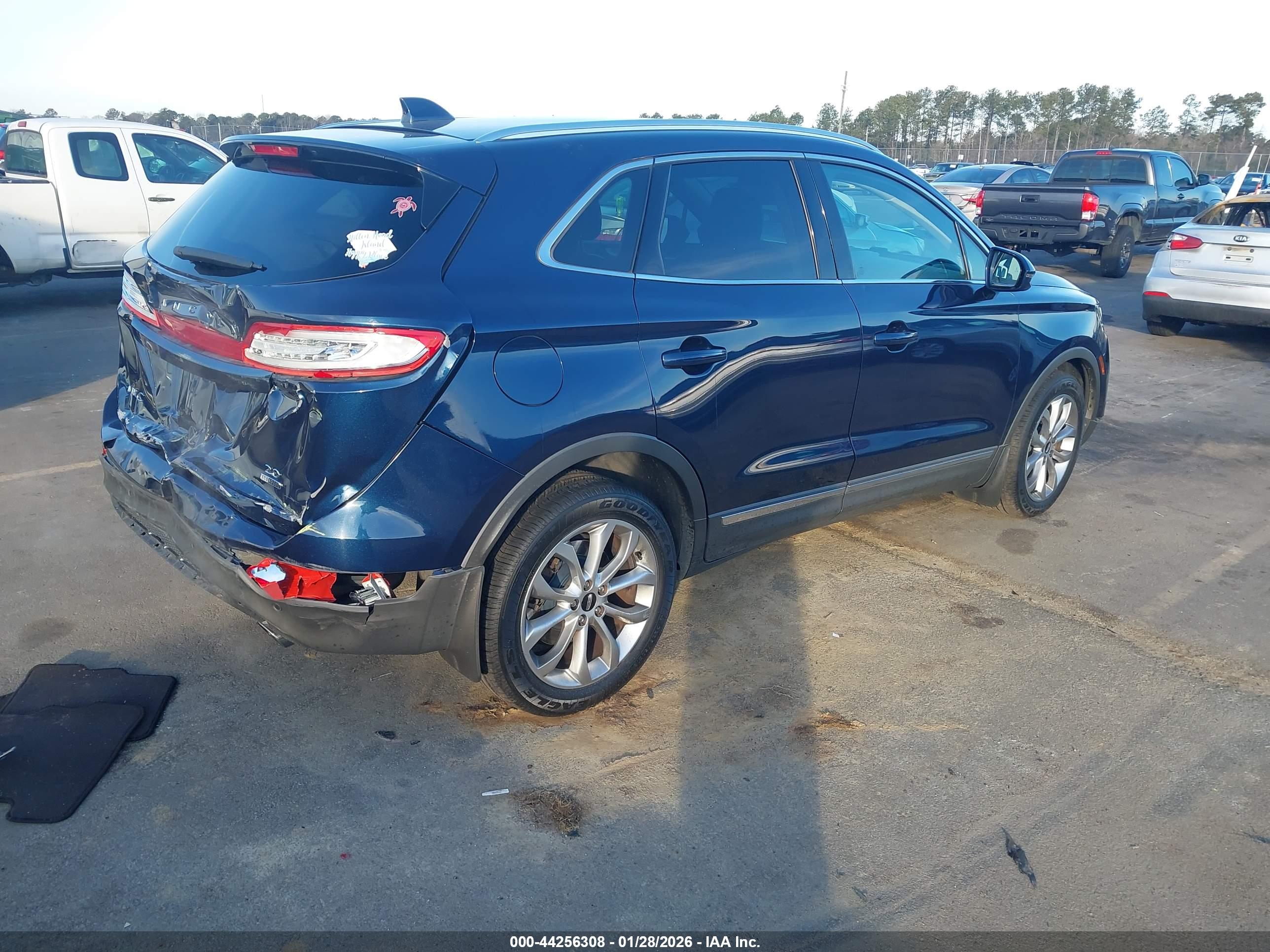 LINCOLN MKC image 4