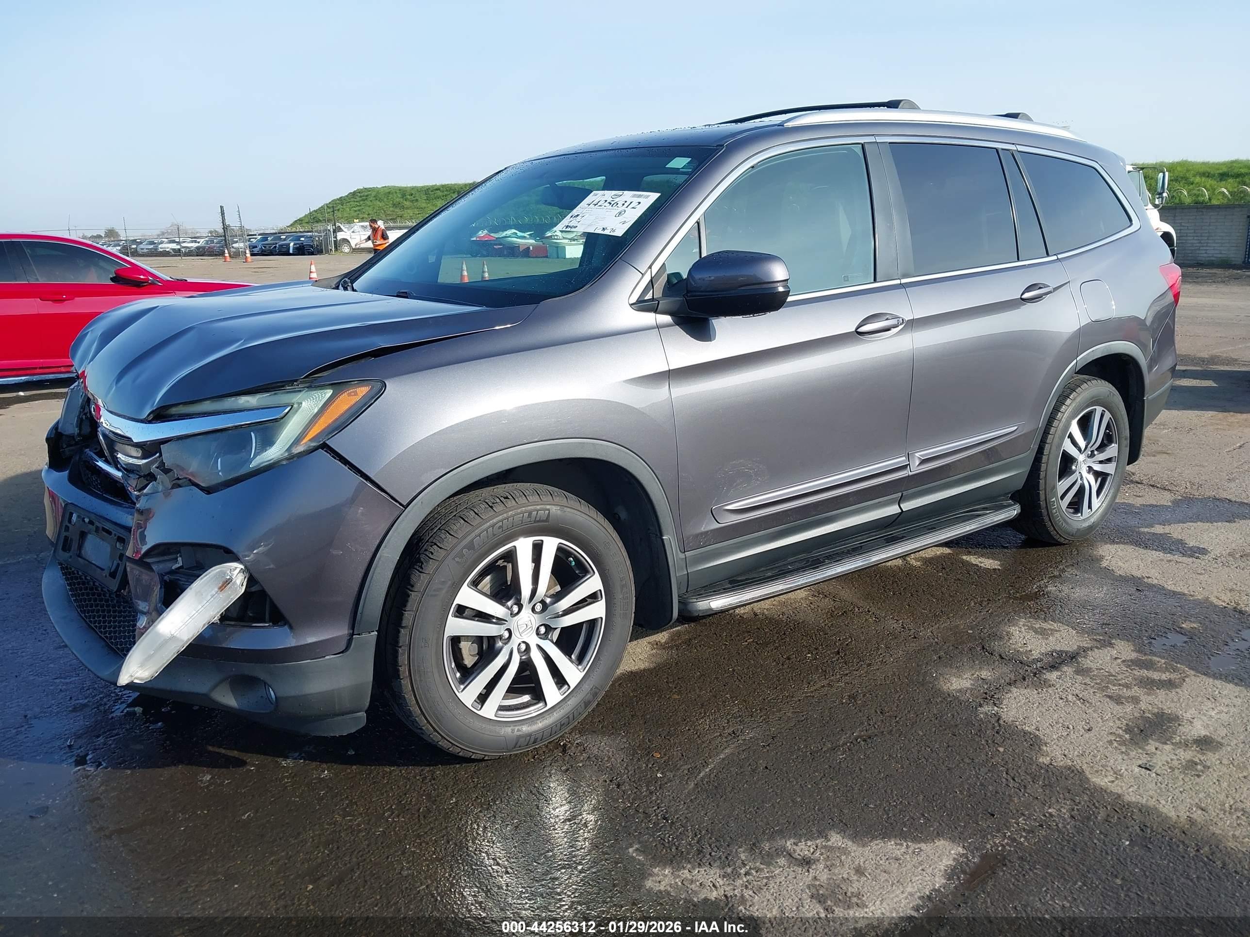 HONDA PILOT image 2