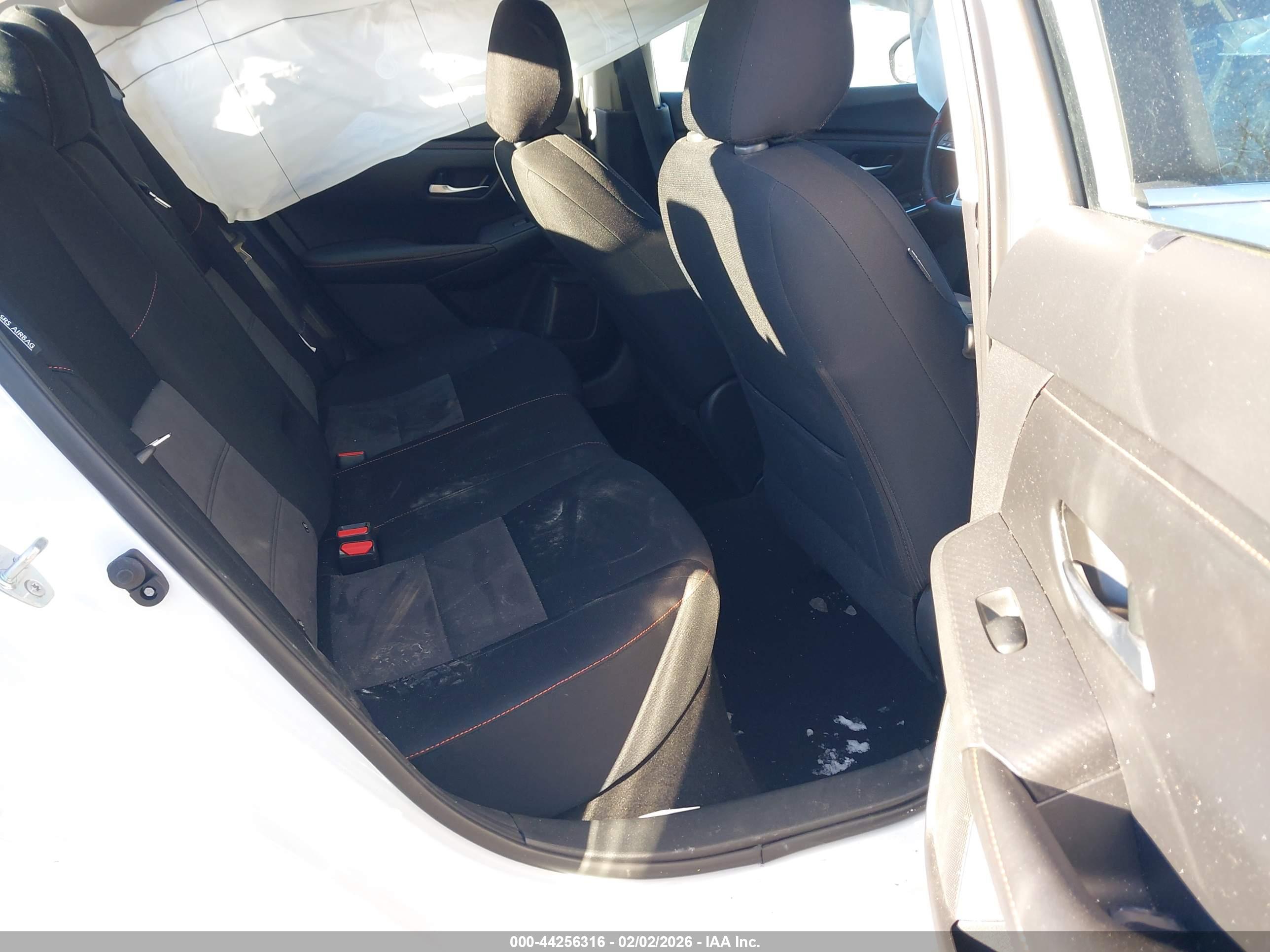 NISSAN SENTRA image 8