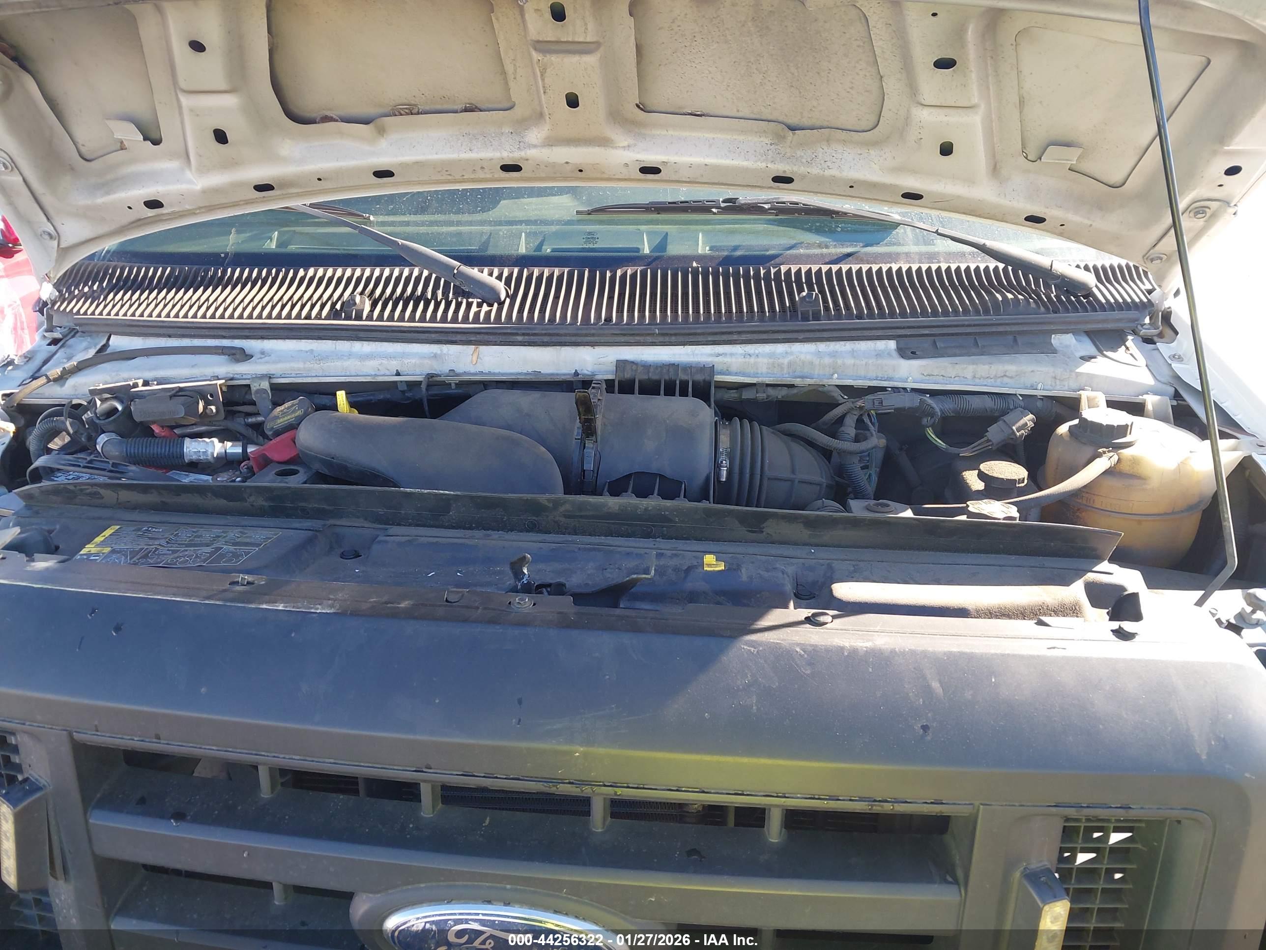 FORD E-150 image 10