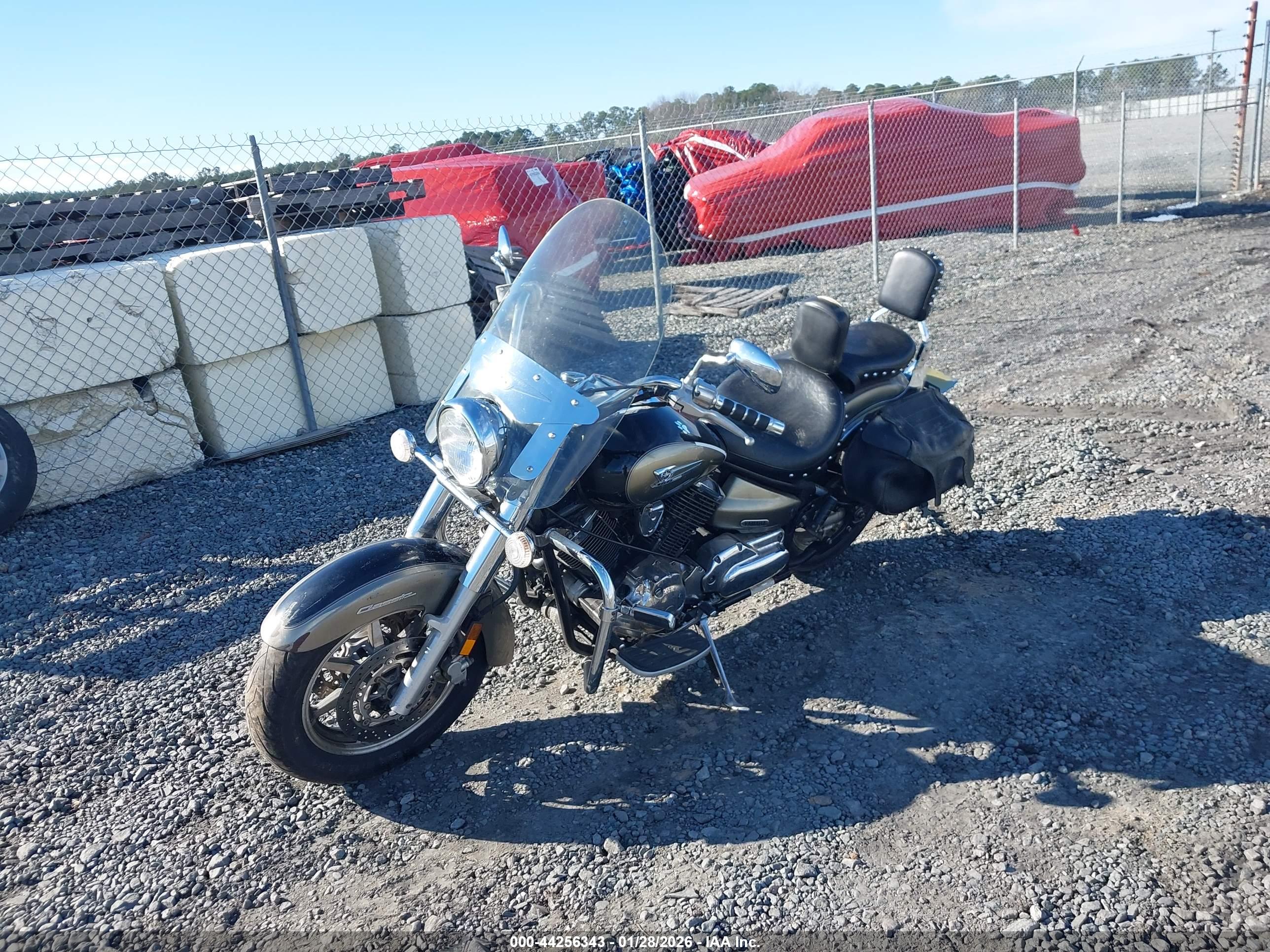 YAMAHA XVS1100 image 2