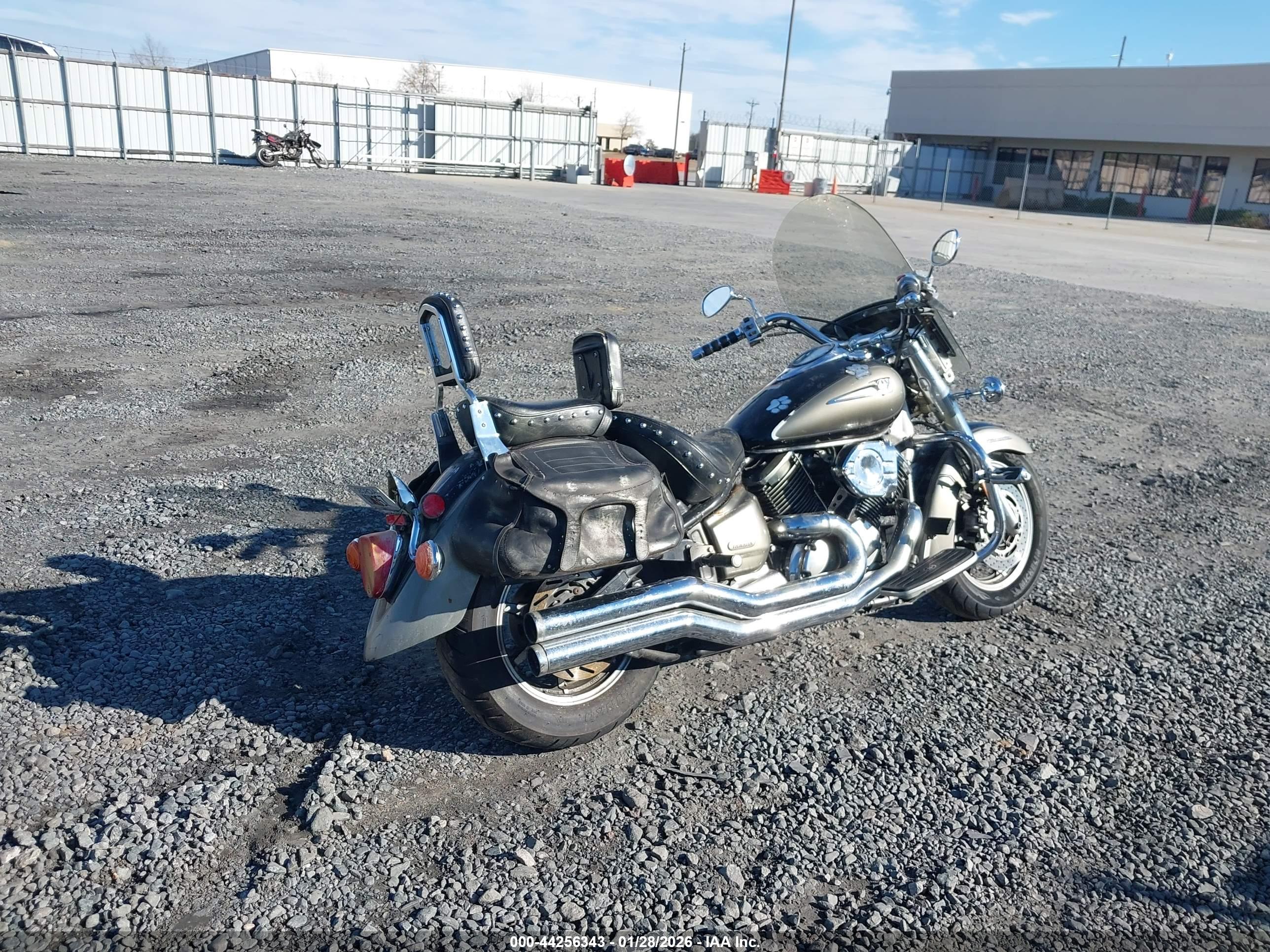 YAMAHA XVS1100 image 4