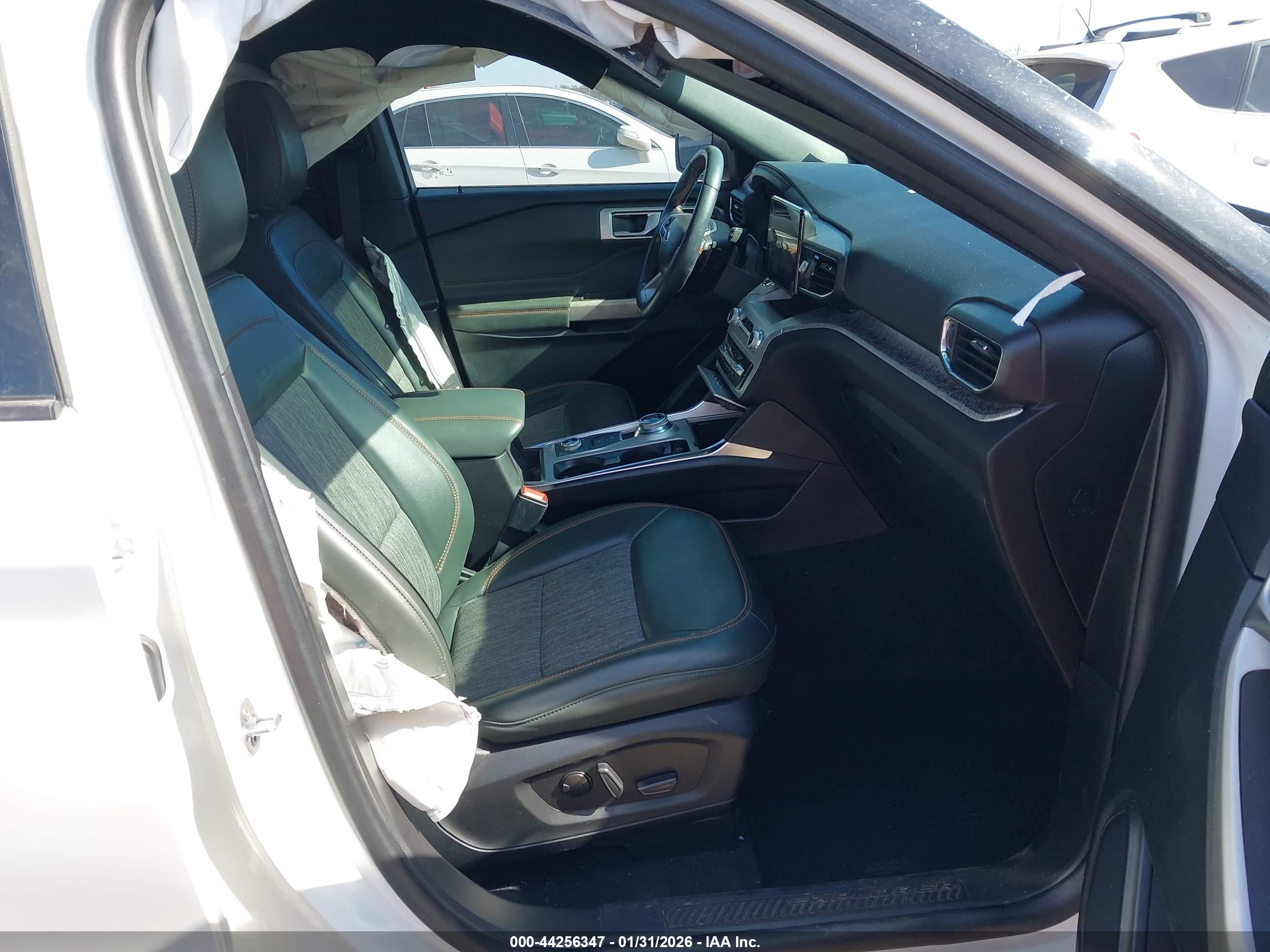 FORD EXPLORER image 5