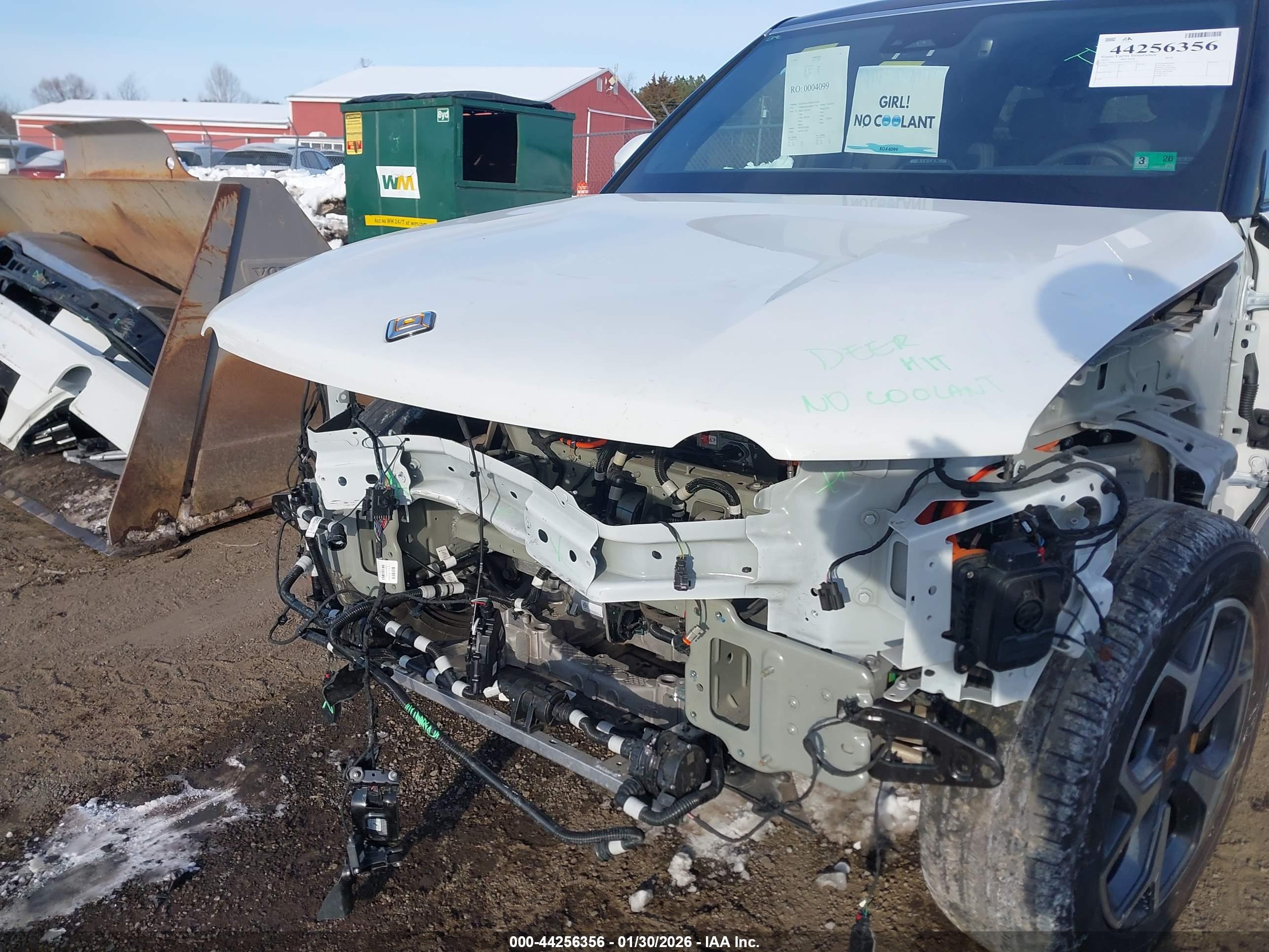 RIVIAN R1S image 6