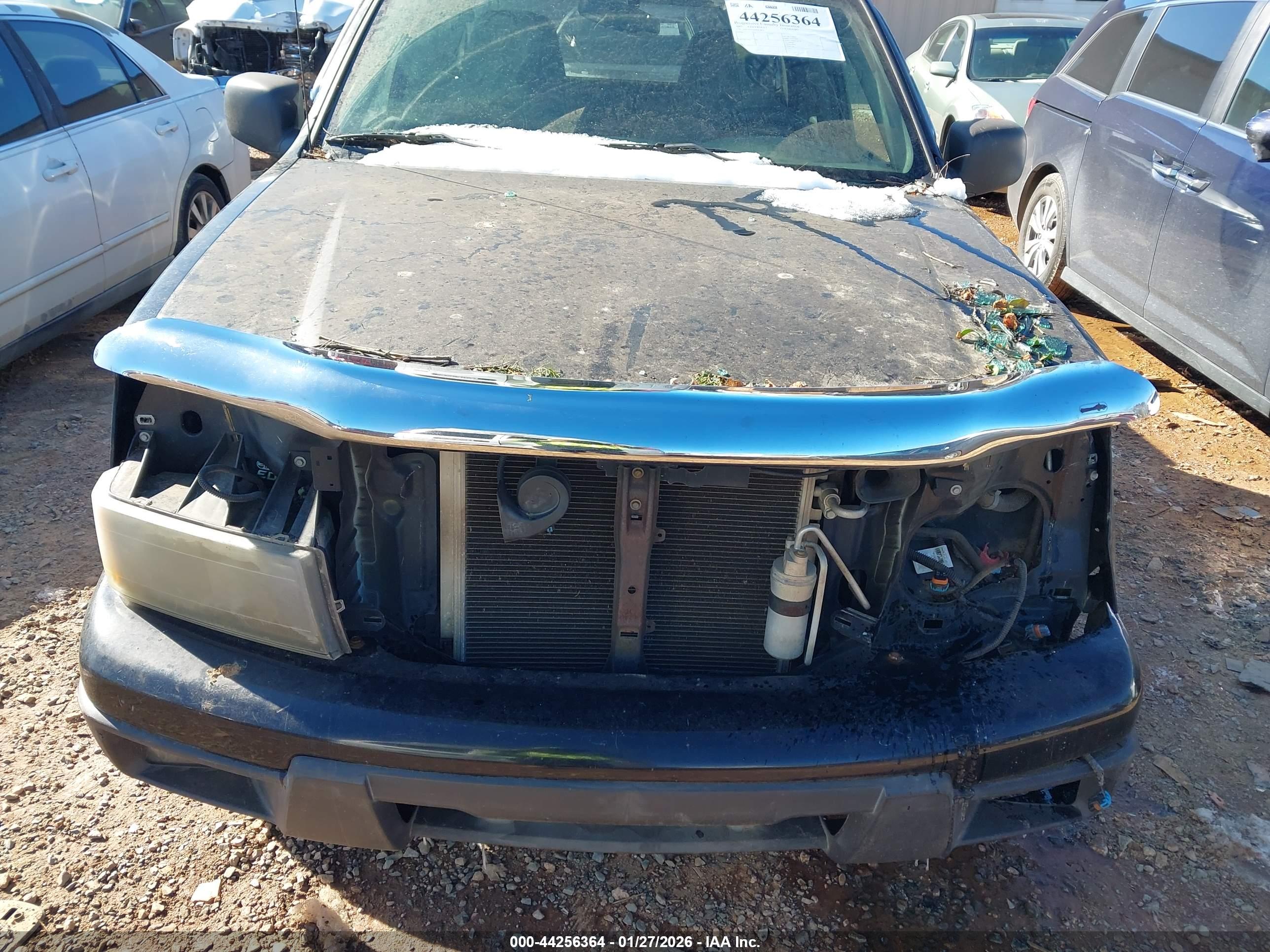 CHEVROLET COLORADO image 6