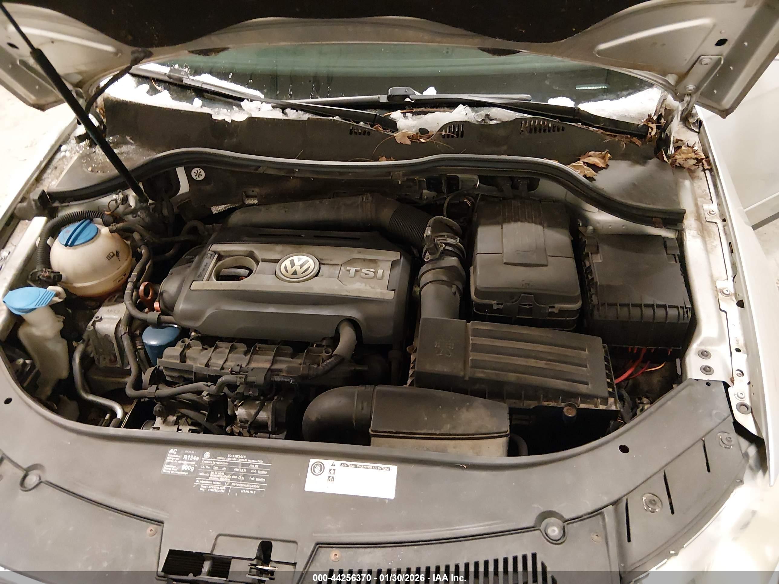 VOLKSWAGEN PASSAT image 10