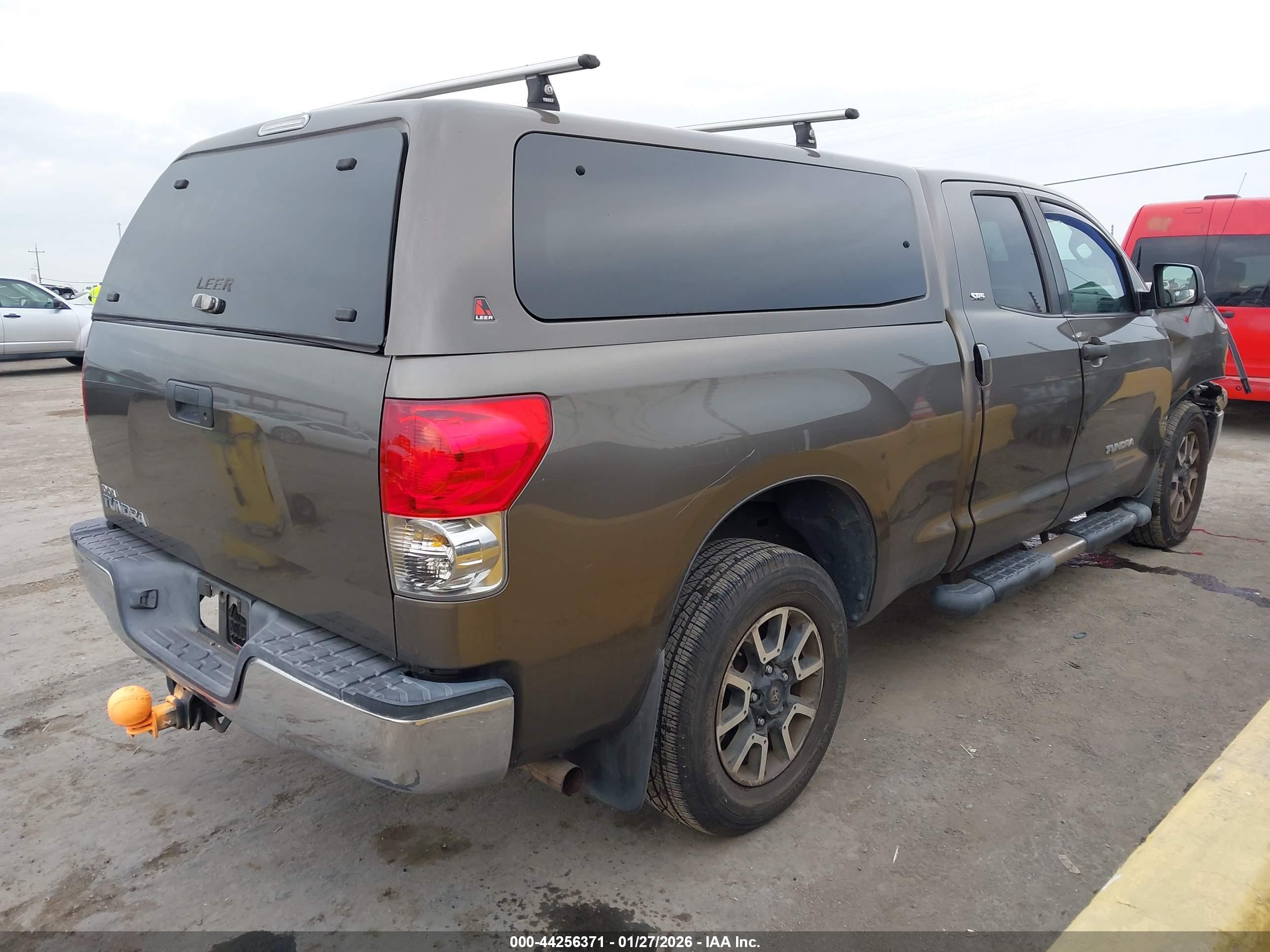 TOYOTA TUNDRA image 4