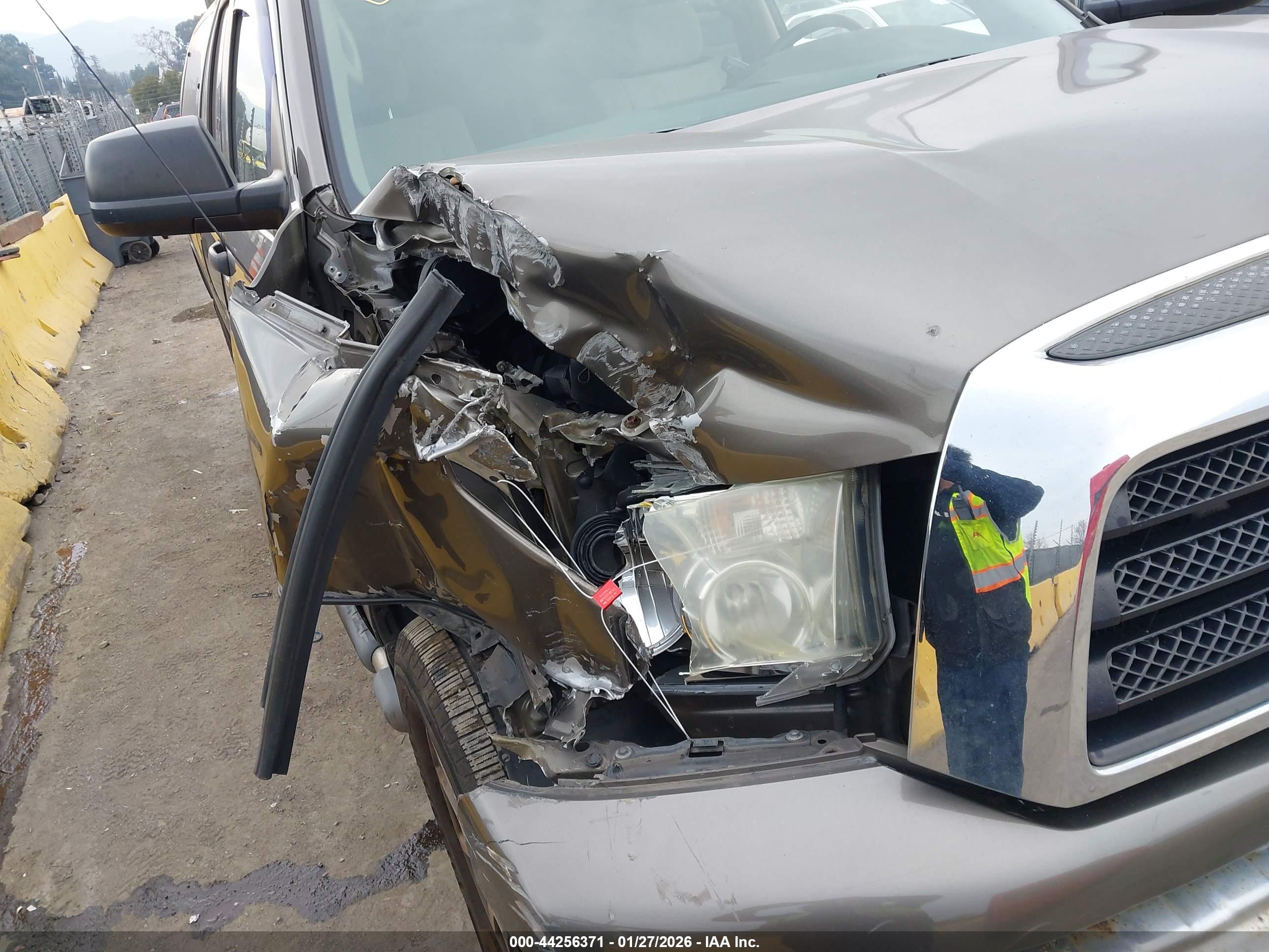 TOYOTA TUNDRA image 6