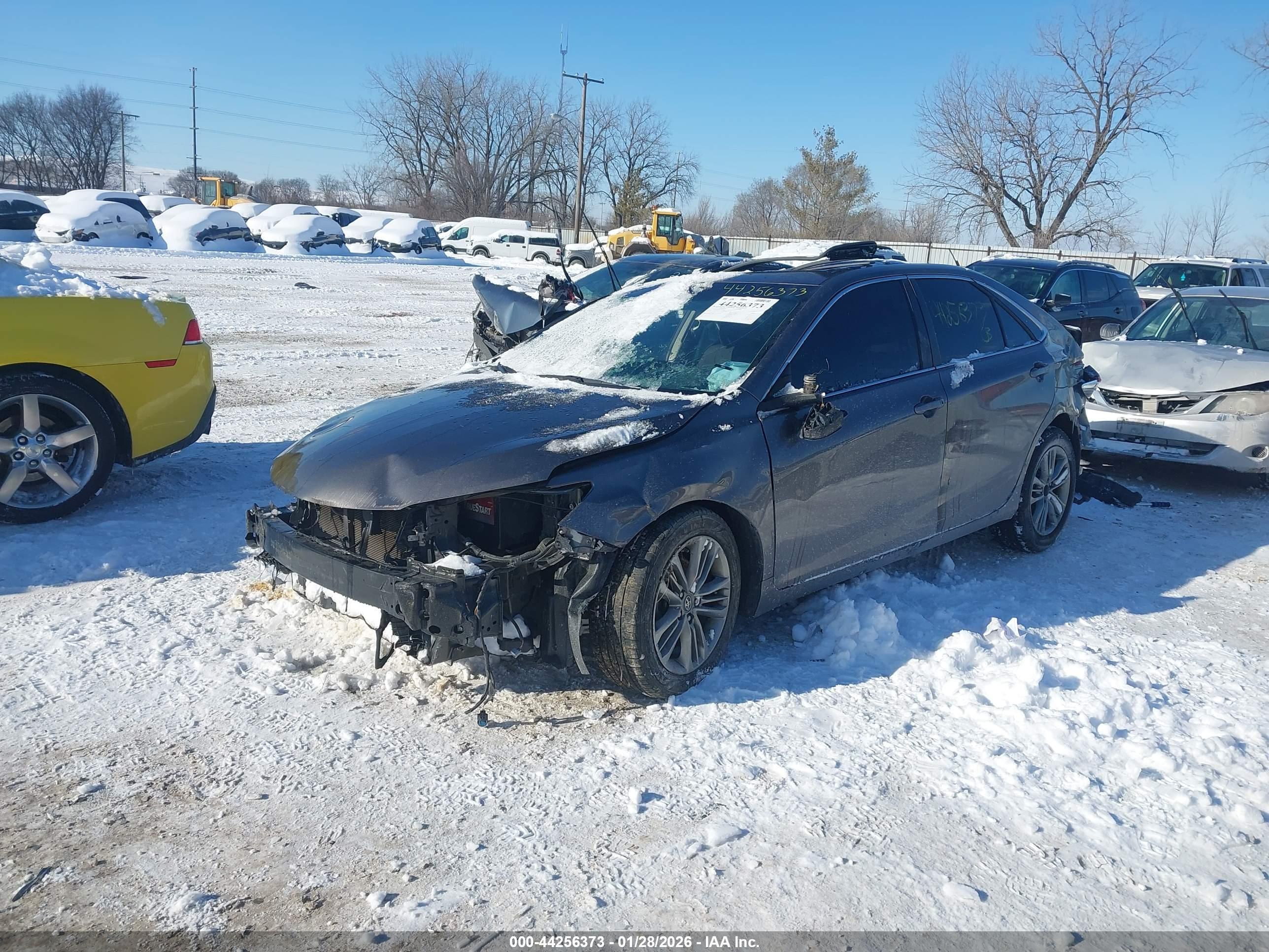 TOYOTA CAMRY image 2