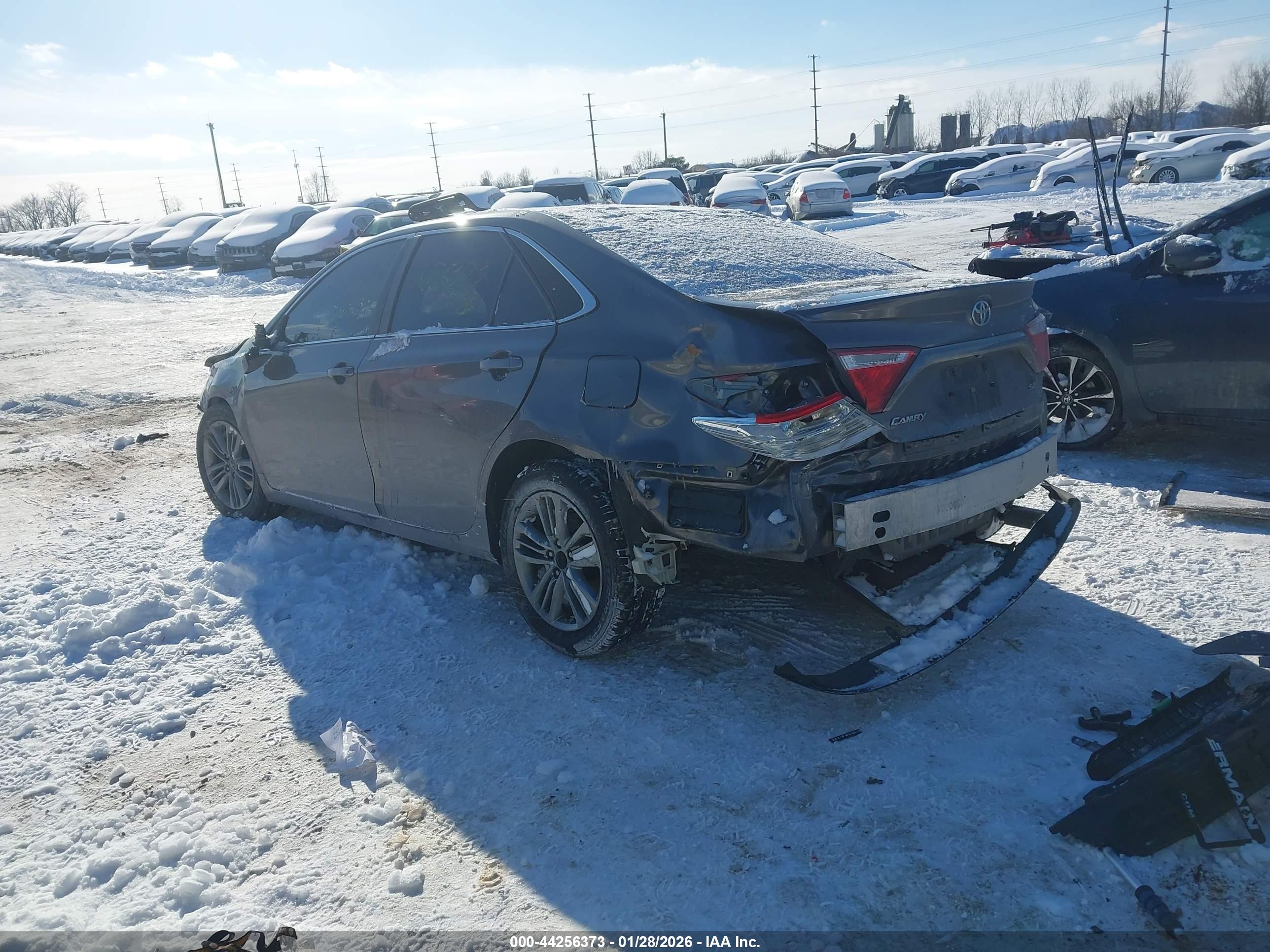 TOYOTA CAMRY image 3