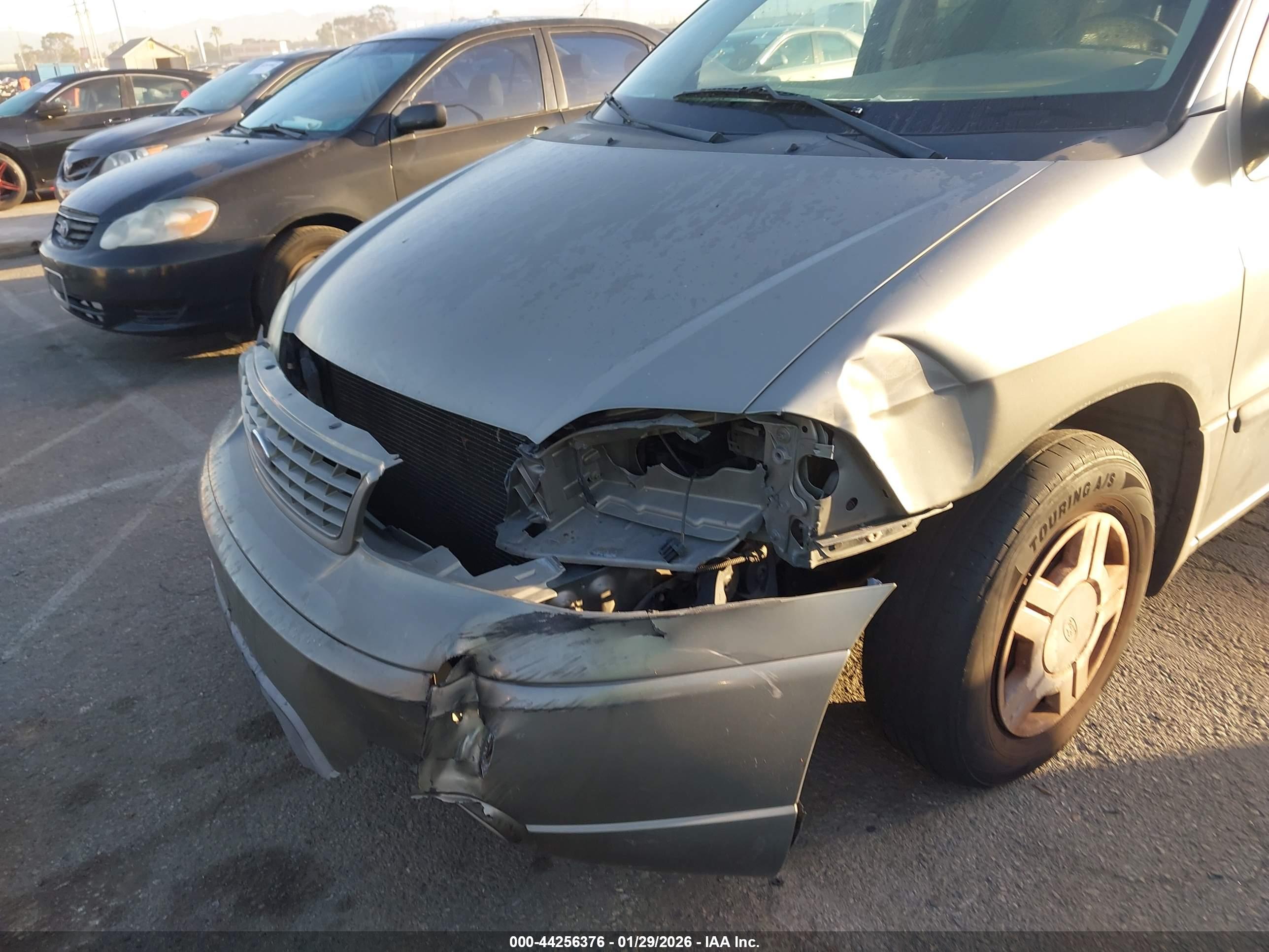 FORD WINDSTAR image 6