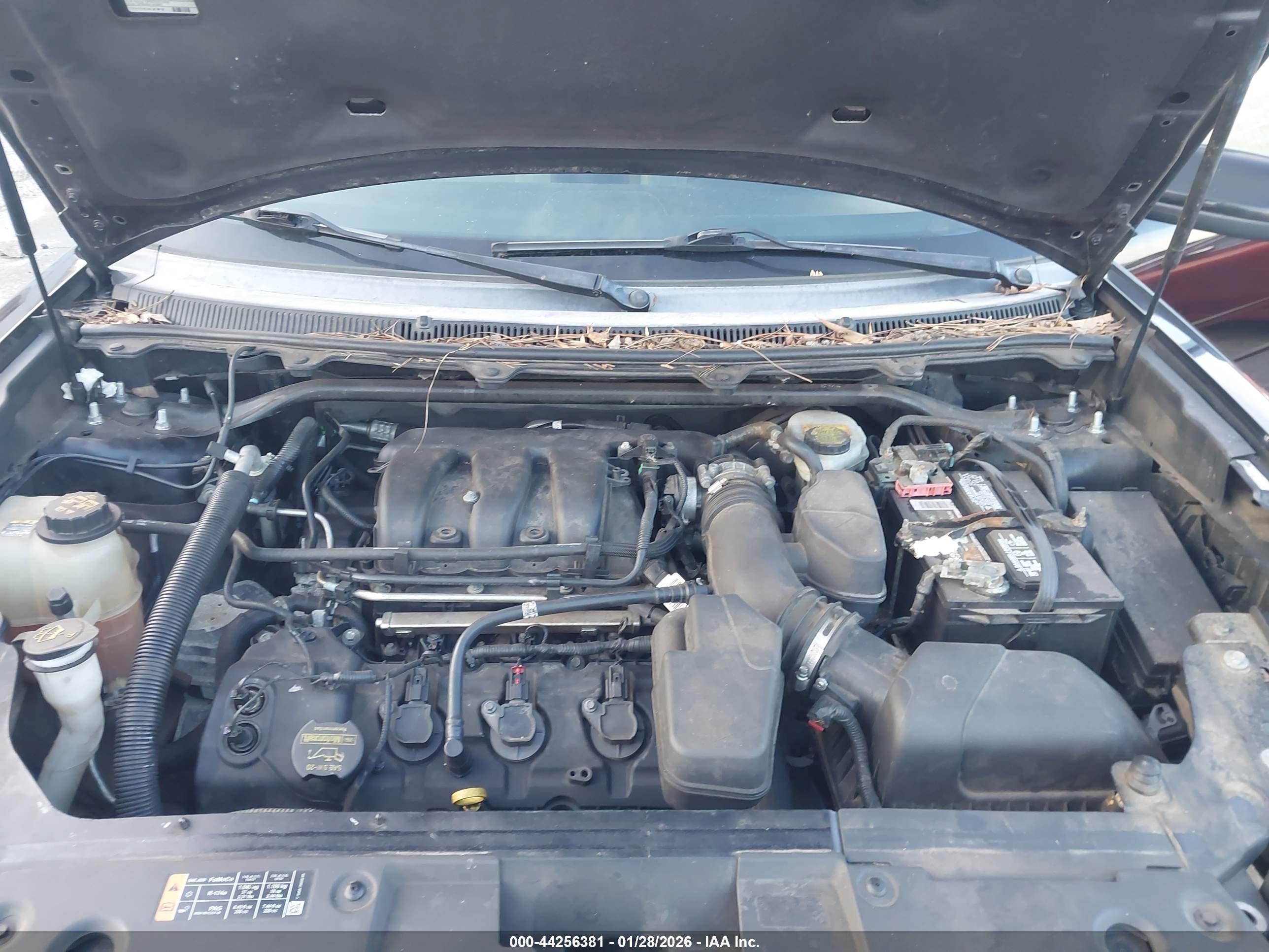 FORD FLEX image 10