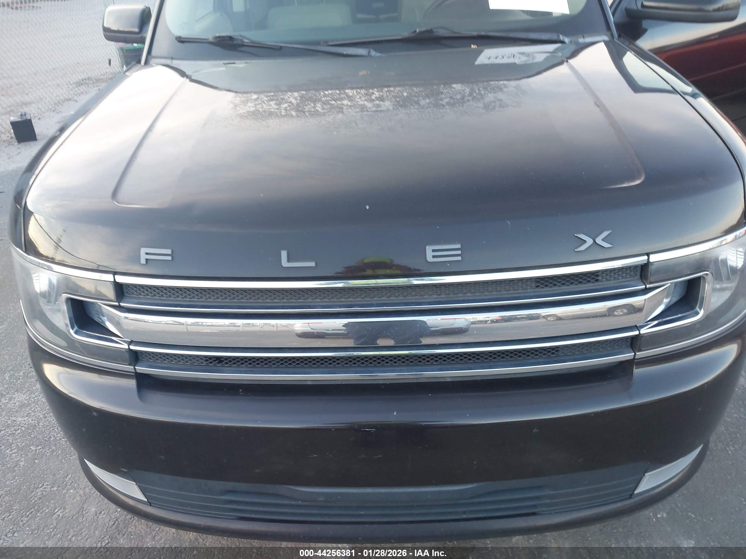 FORD FLEX image 6