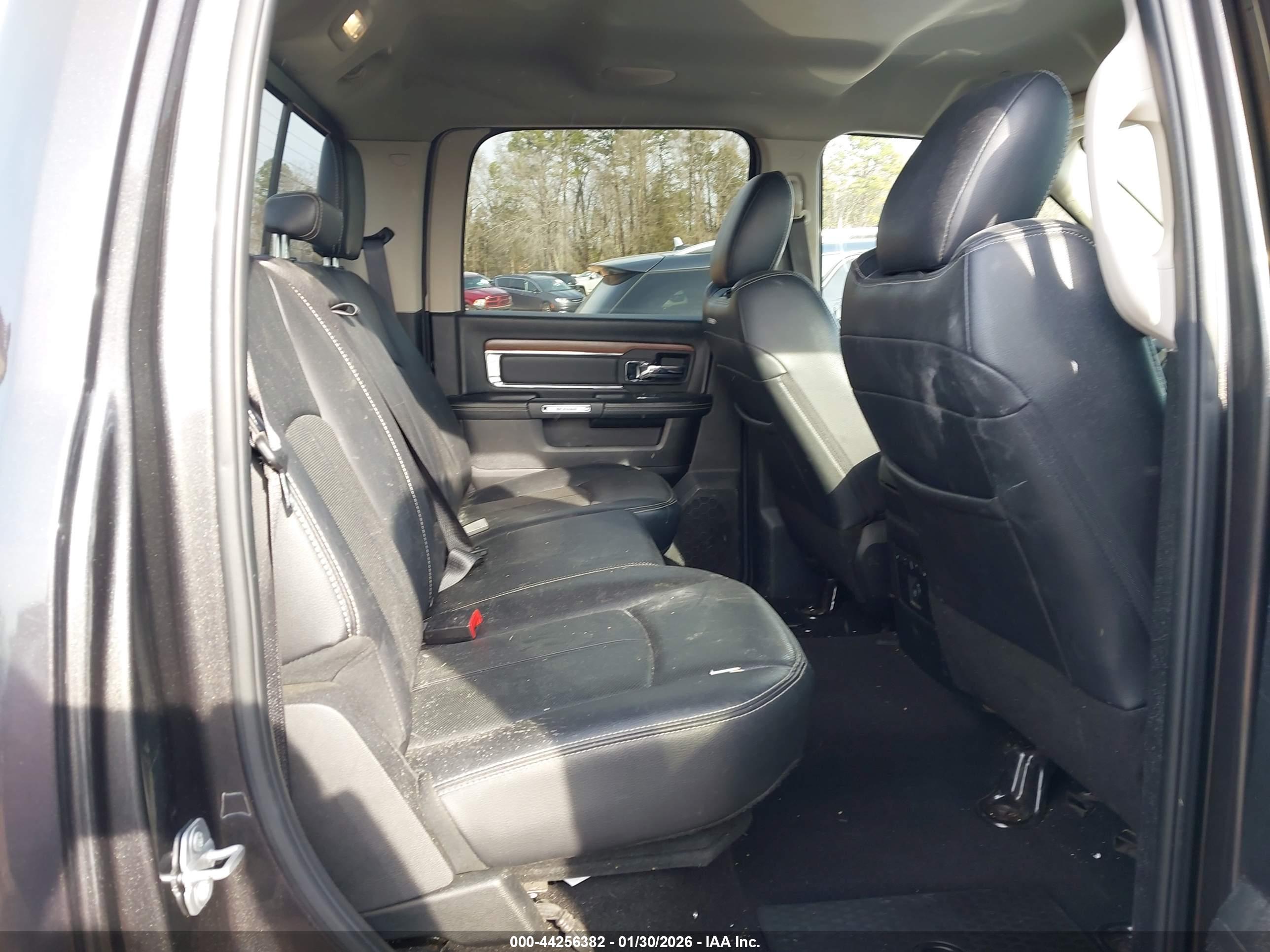 RAM 2500 image 8