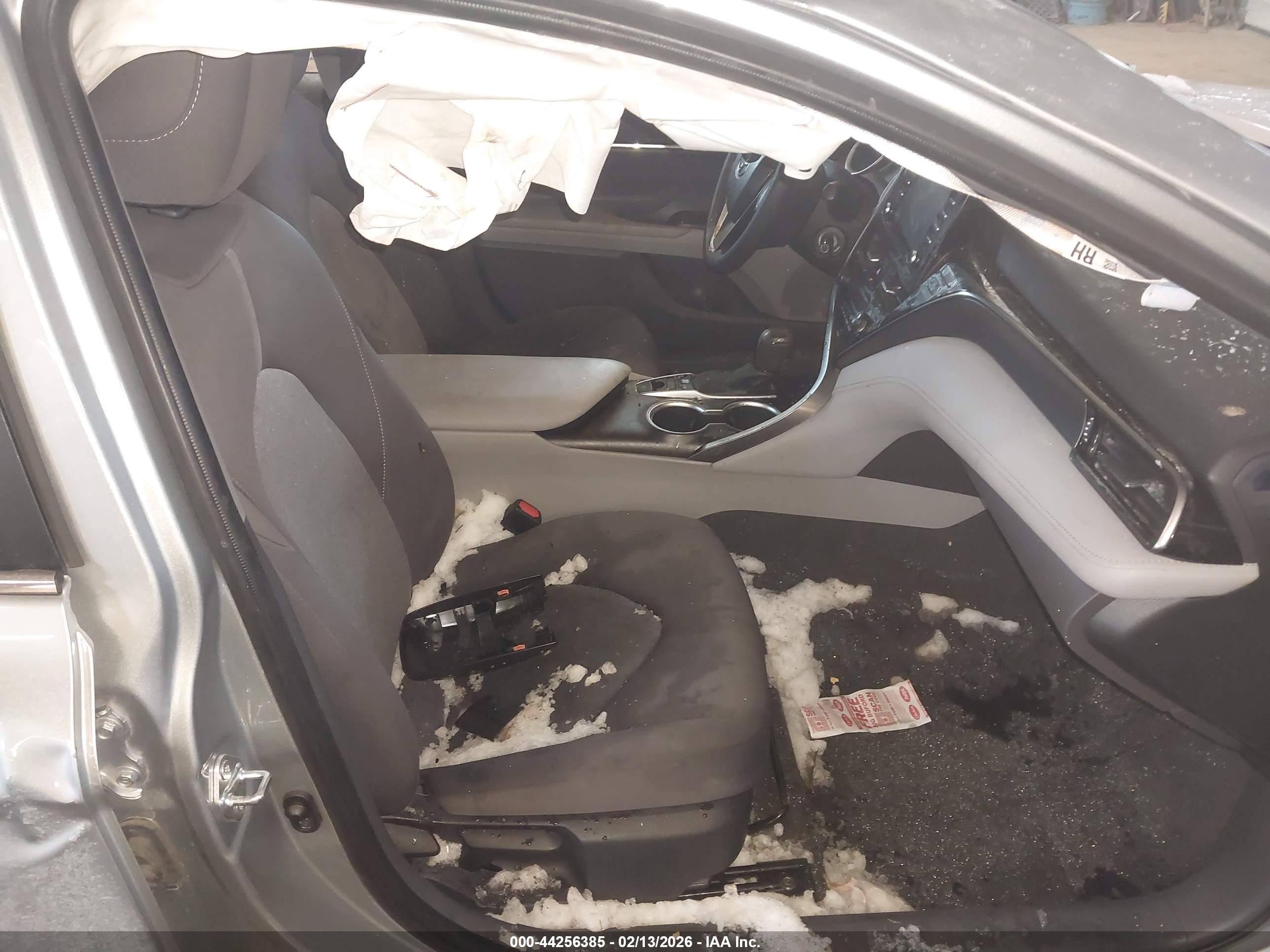 TOYOTA CAMRY image 5