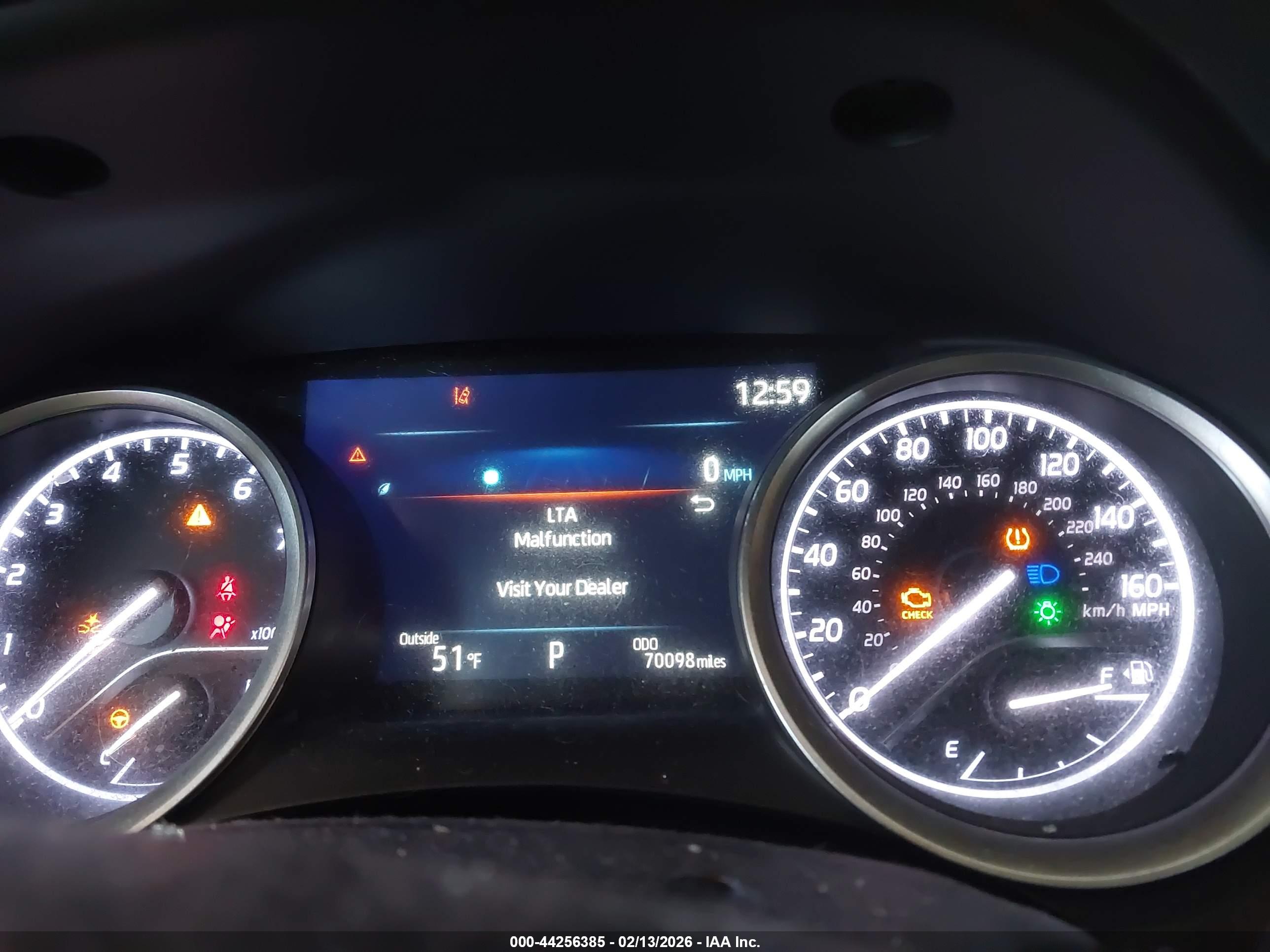 TOYOTA CAMRY image 7