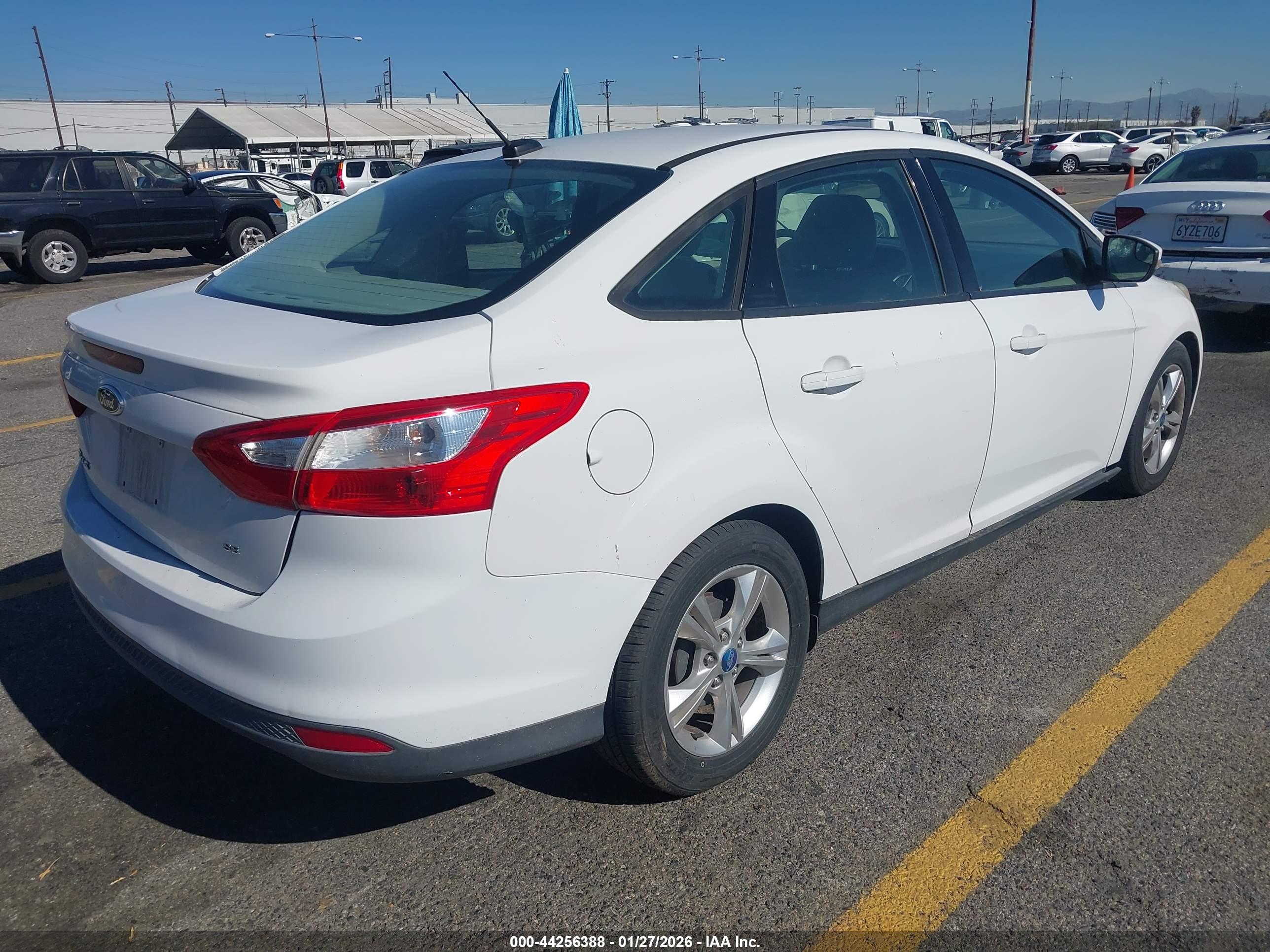 FORD FOCUS image 4