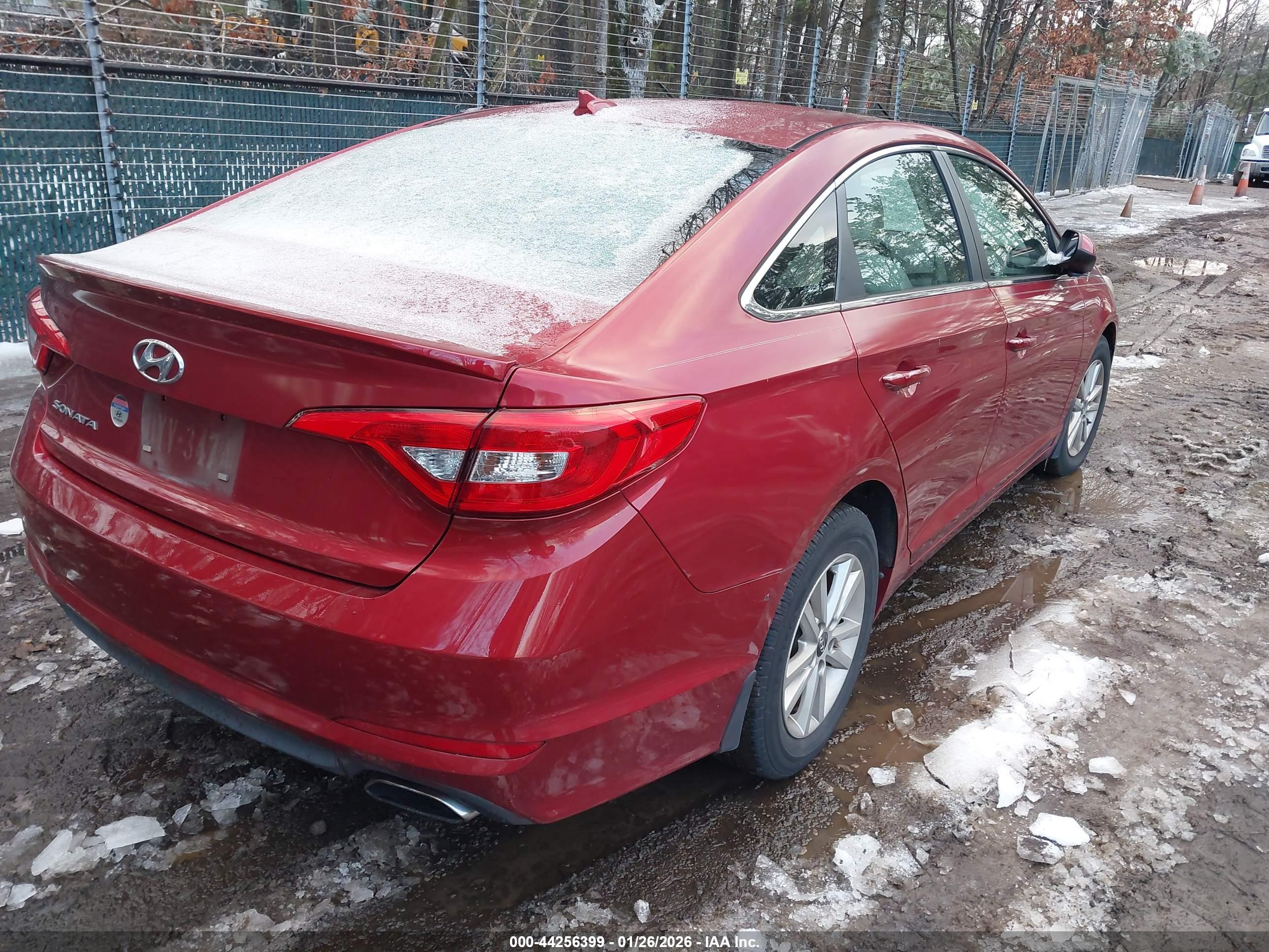 HYUNDAI SONATA image 4