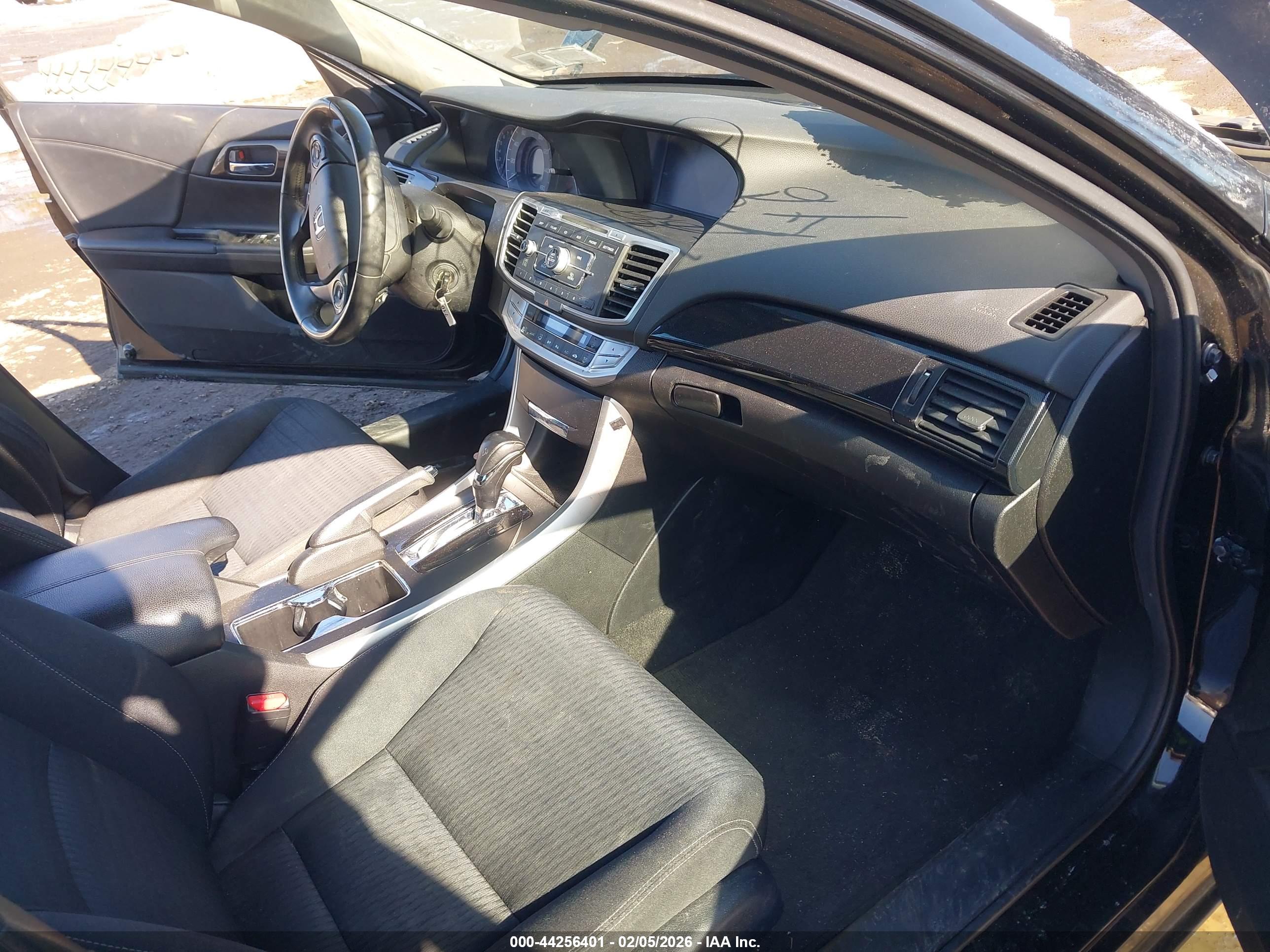 HONDA ACCORD image 5
