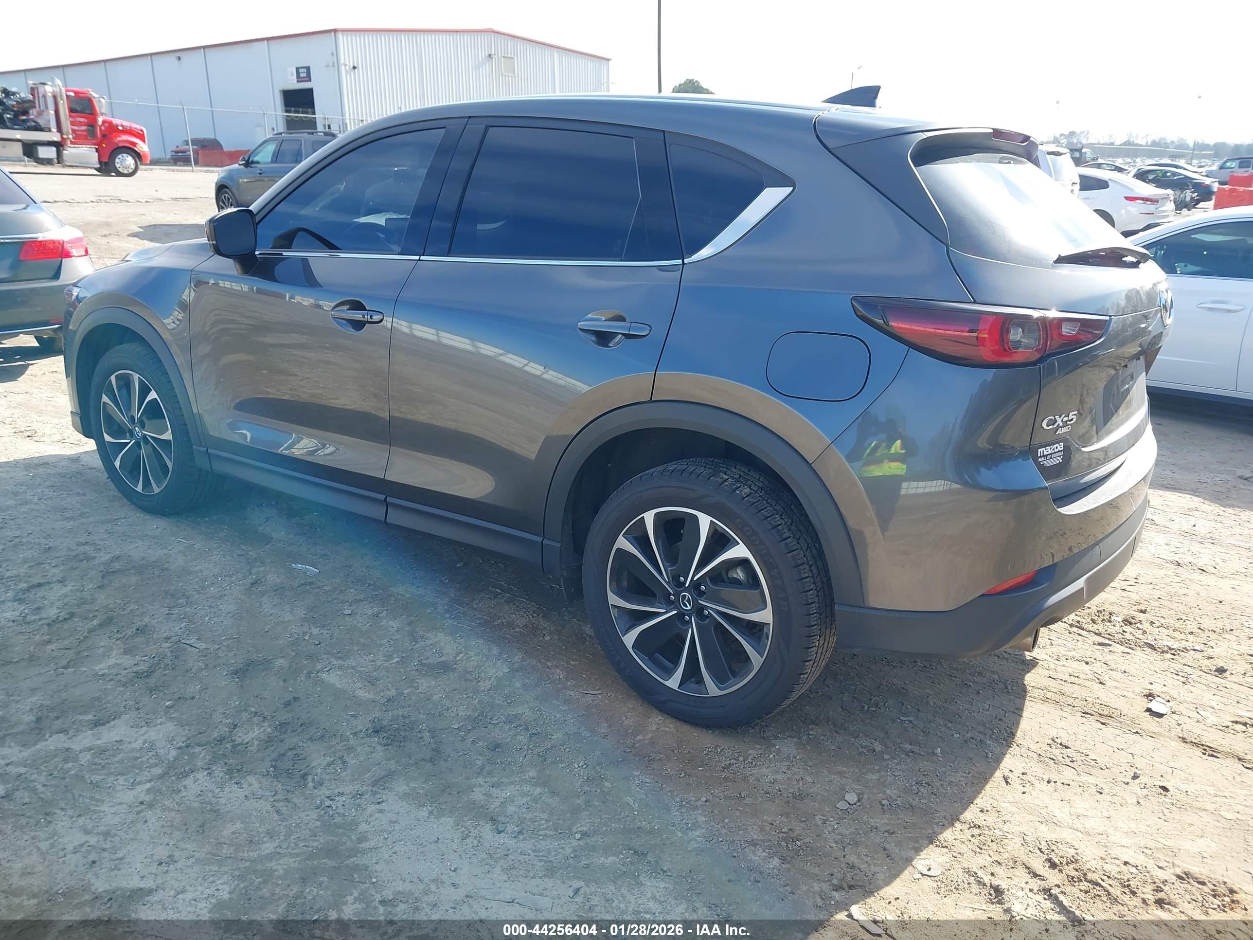 MAZDA CX-5 image 3