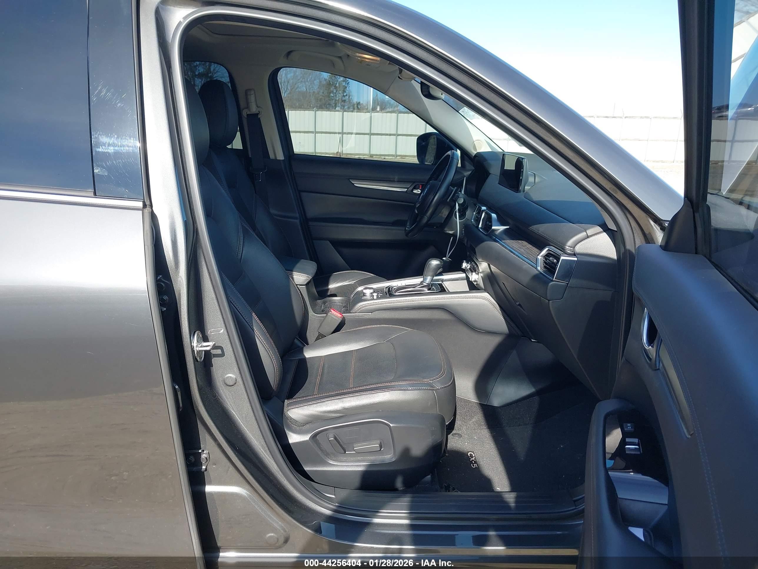 MAZDA CX-5 image 5