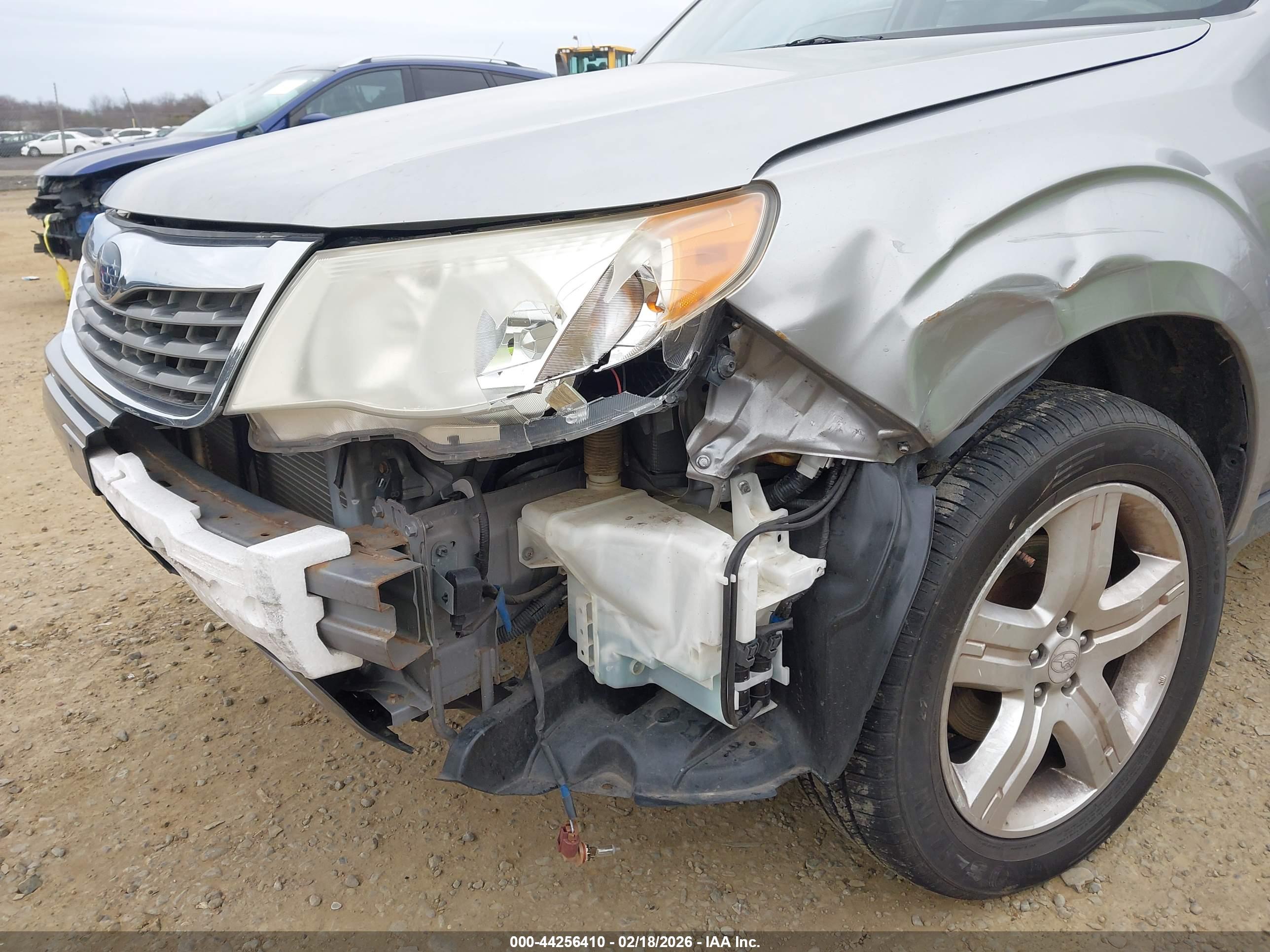 SUBARU FORESTER image 6