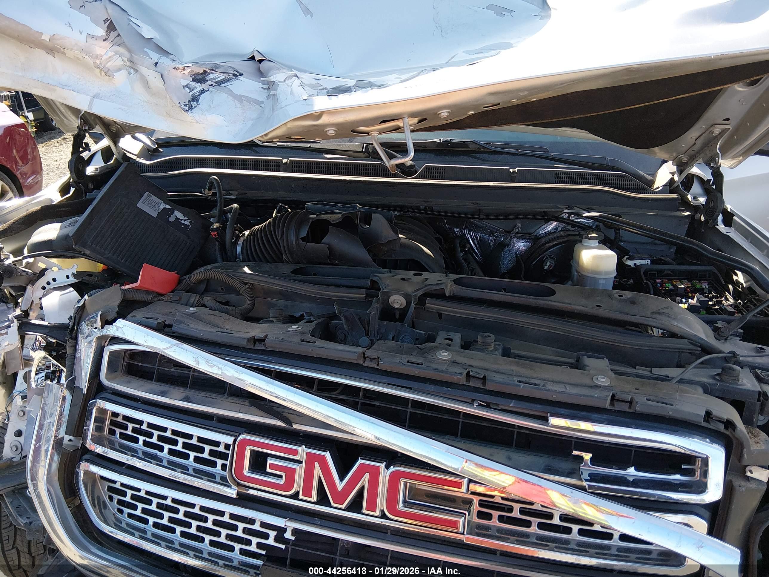 GMC YUKON image 10